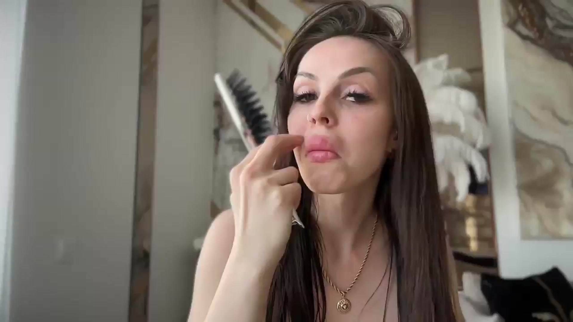 Gallery image thumbnail from UGLYGIRL_'s myfreecams stream on, 03/28/2025, 15:24 image 13 of 20