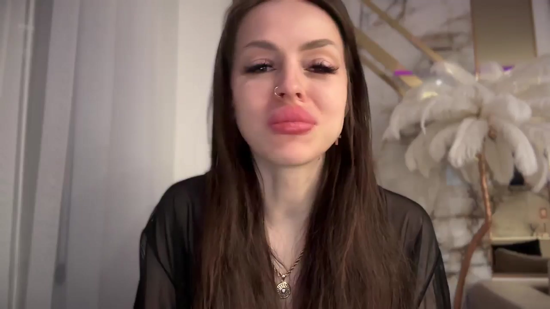 Gallery image thumbnail from UGLYGIRL_'s myfreecams stream on, 03/29/2025, 01:50 image 5 of 20
