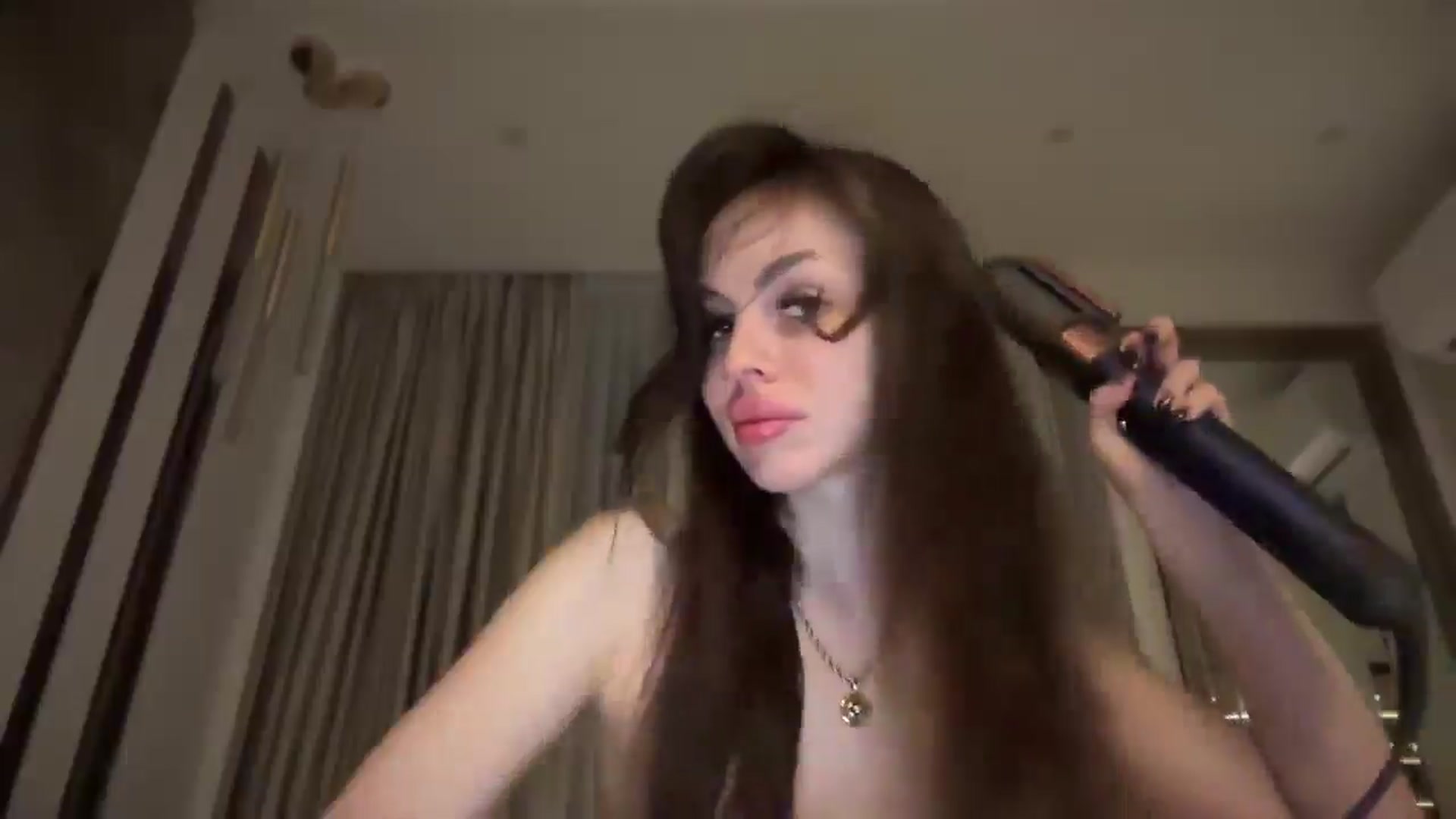 Gallery image thumbnail from UGLYGIRL_'s myfreecams stream on, 03/30/2025, 18:18 image 8 of 20