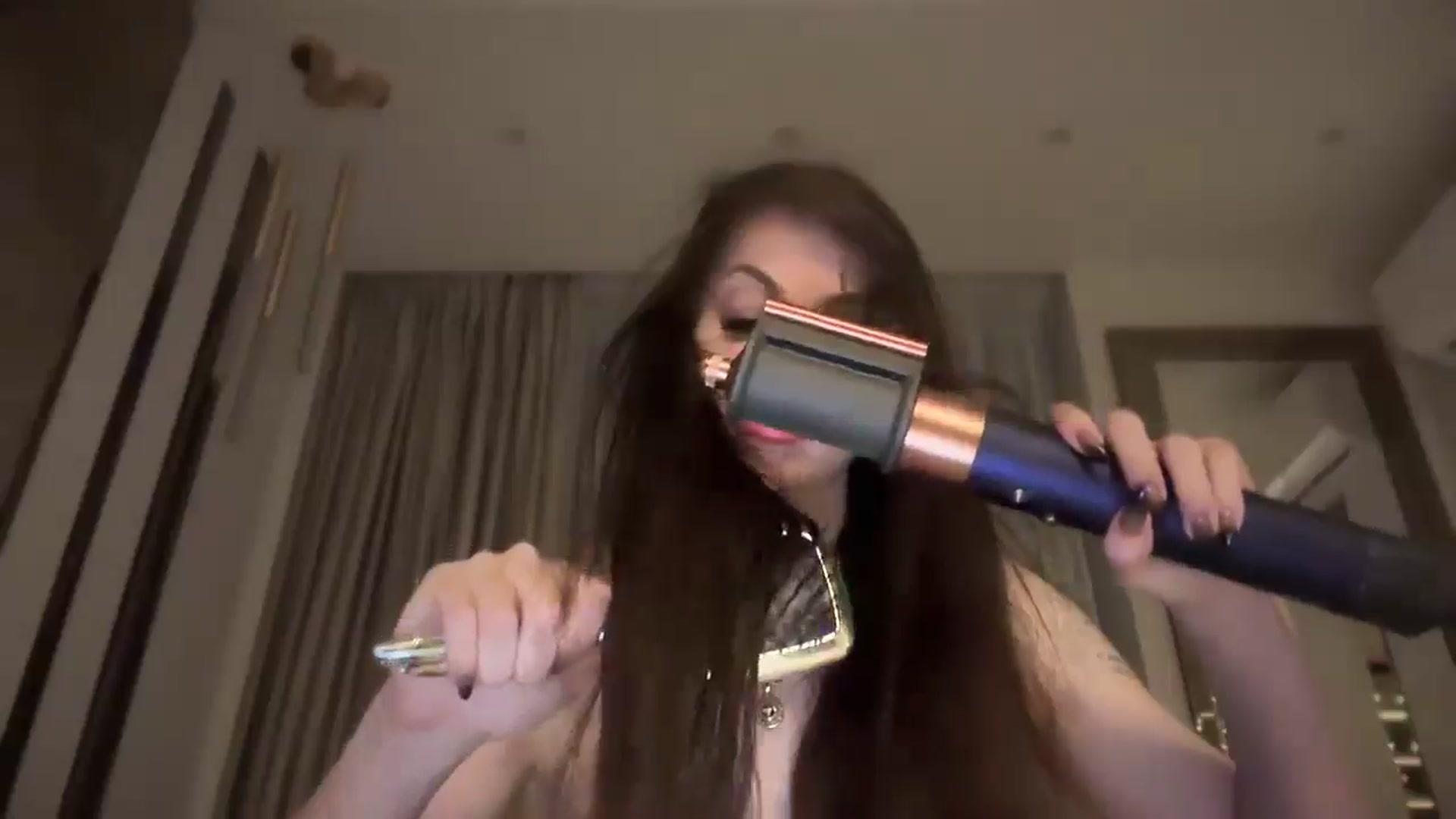 Gallery image thumbnail from UGLYGIRL_'s myfreecams stream on, 03/30/2025, 18:18 image 9 of 20