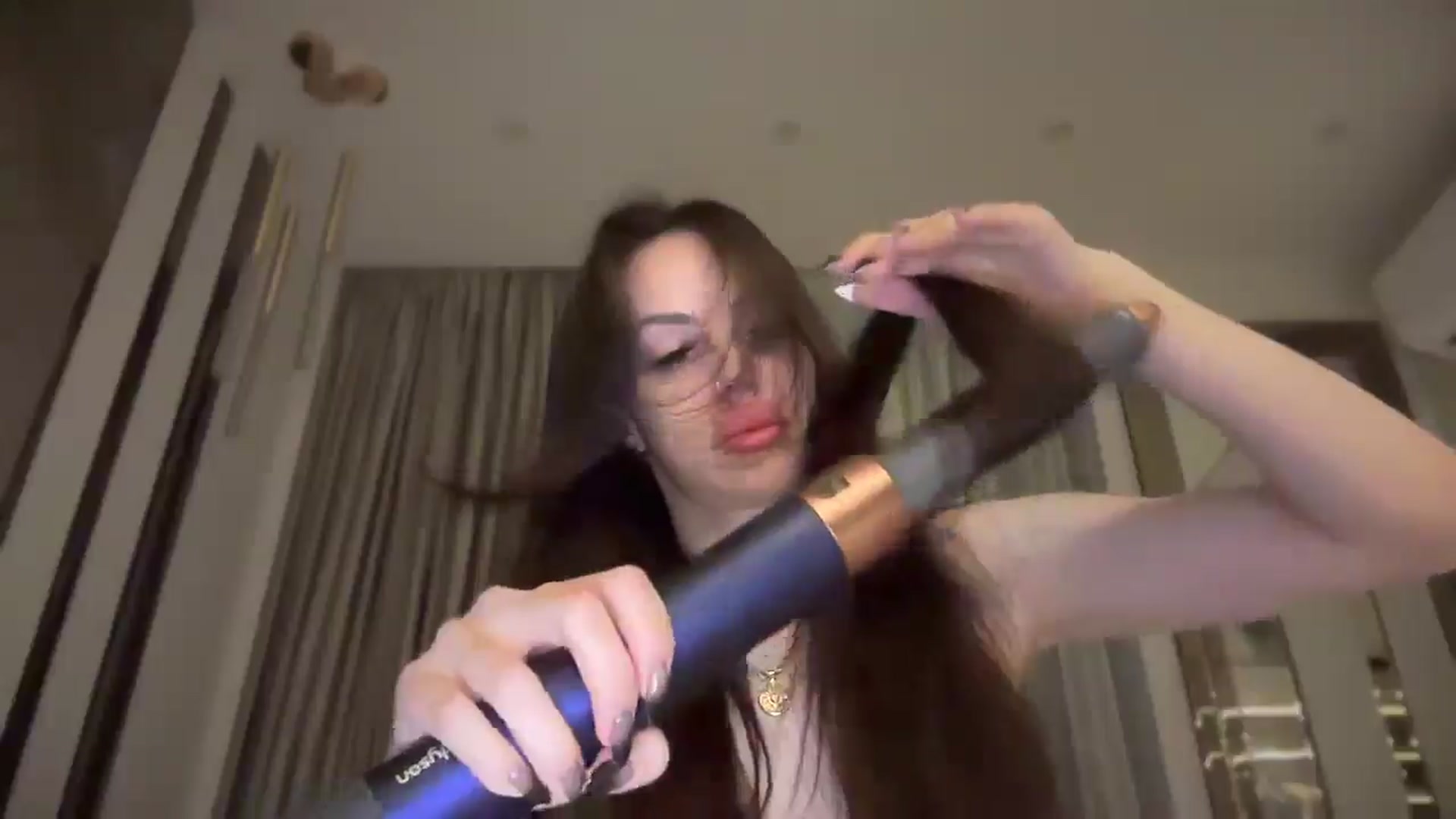 Gallery image thumbnail from UGLYGIRL_'s myfreecams stream on, 03/30/2025, 18:18 image 16 of 20