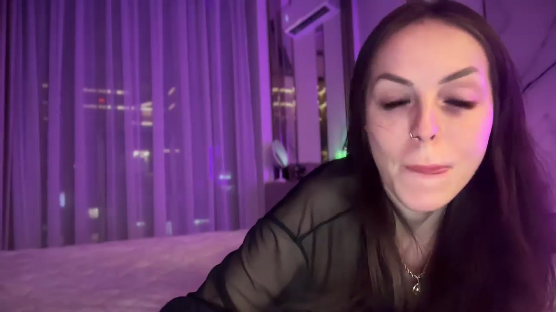 Gallery image thumbnail from UGLYGIRL_'s myfreecams stream on, 03/31/2025, 19:14 image 7 of 20