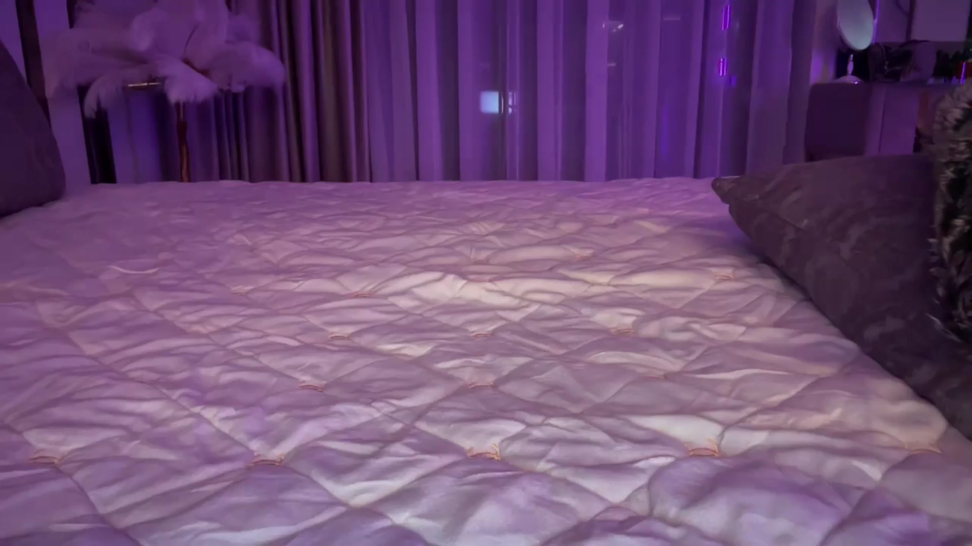 Gallery image thumbnail from UGLYGIRL_'s myfreecams stream on, 03/31/2025, 22:24 image 13 of 20