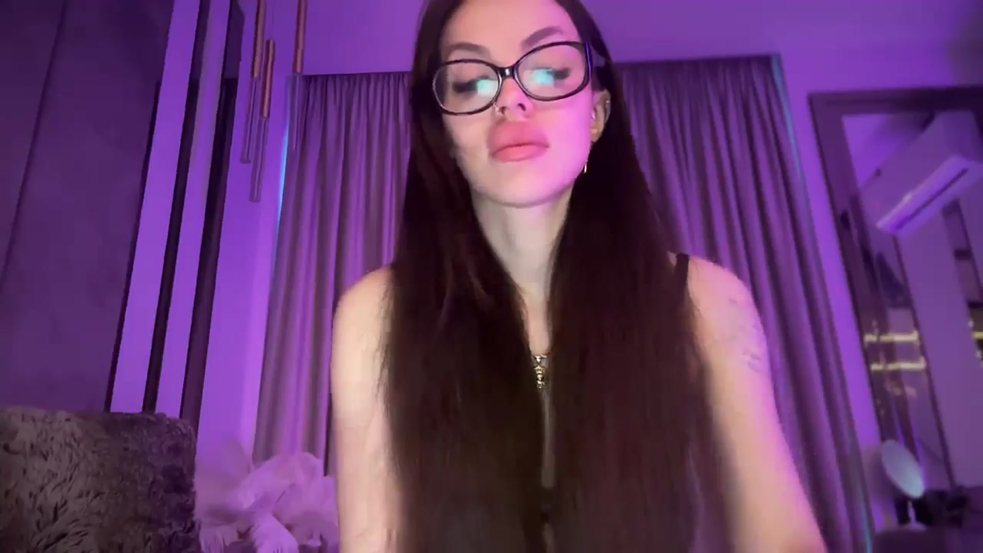 Gallery image thumbnail from UGLYGIRL_'s myfreecams stream on, 04/01/2025, 17:13 image 2 of 20