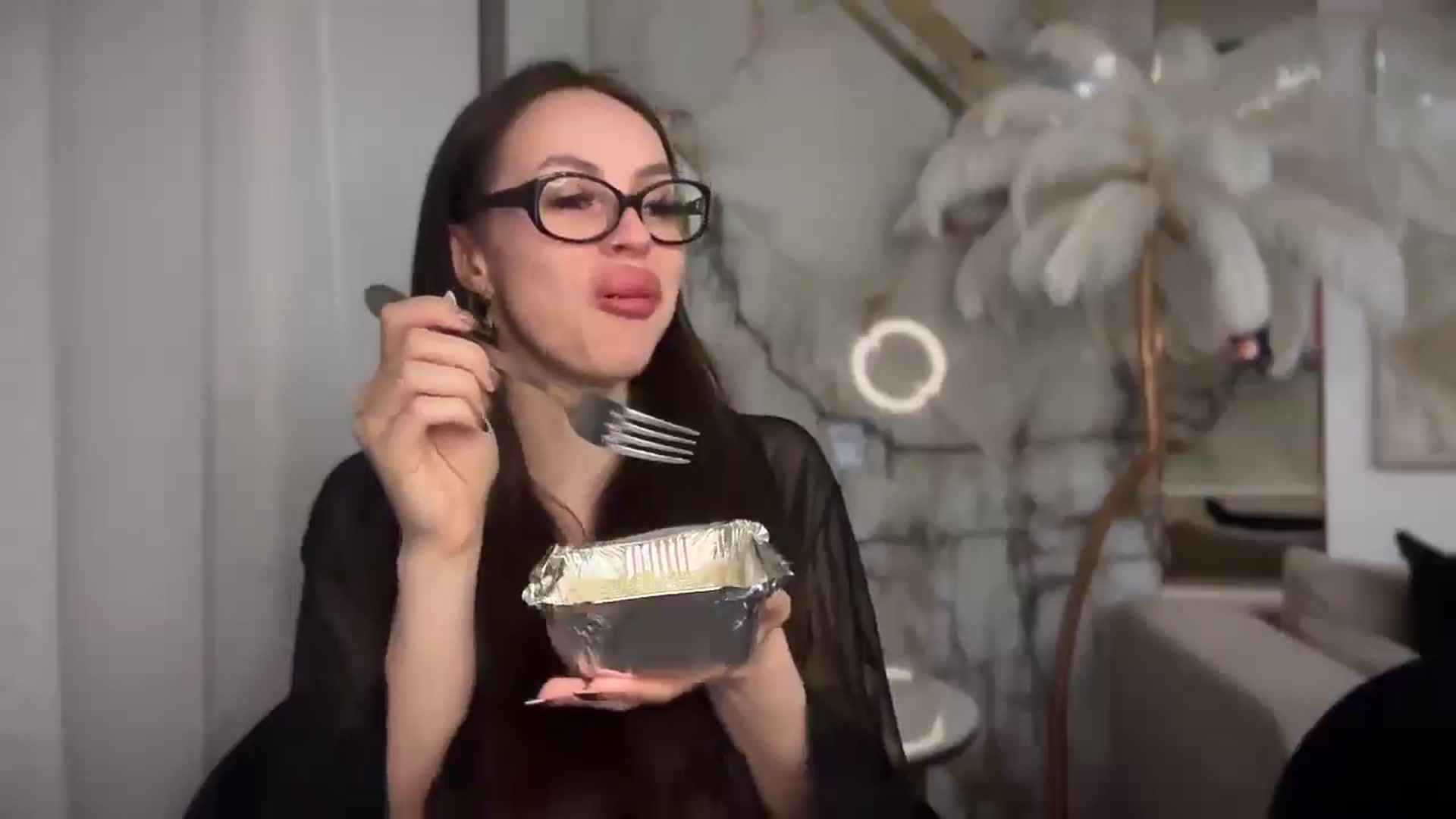 Gallery image thumbnail from UGLYGIRL_'s myfreecams stream on, 04/04/2025, 23:05 image 18 of 20