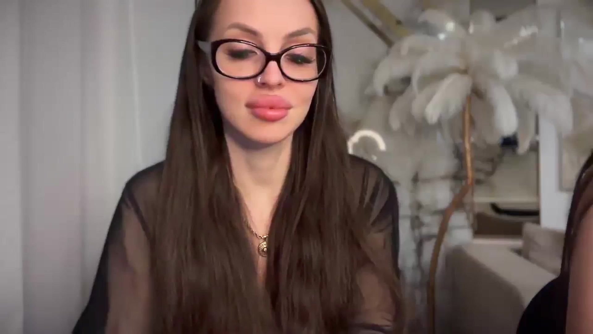Gallery image thumbnail from UGLYGIRL_'s myfreecams stream on, 04/04/2025, 23:05 image 15 of 20