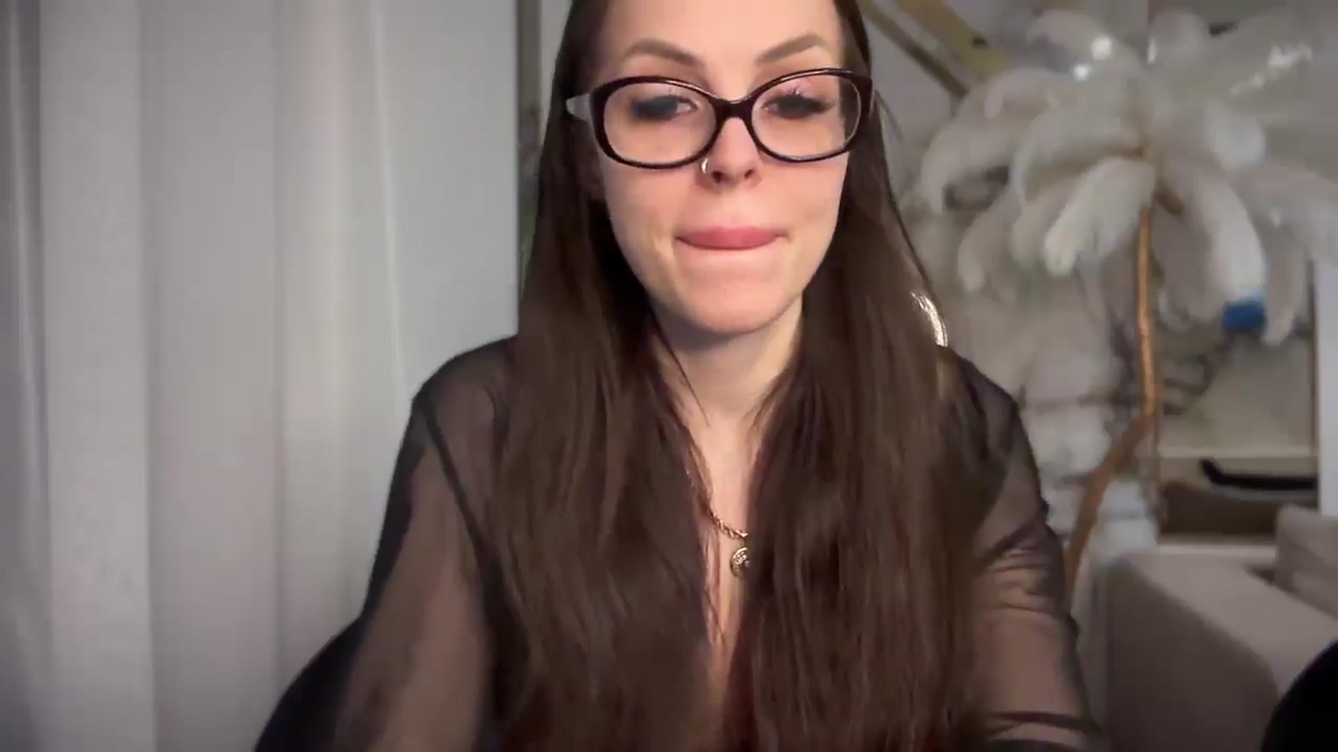 Gallery image thumbnail from UGLYGIRL_'s myfreecams stream on, 04/04/2025, 23:23 image 4 of 20