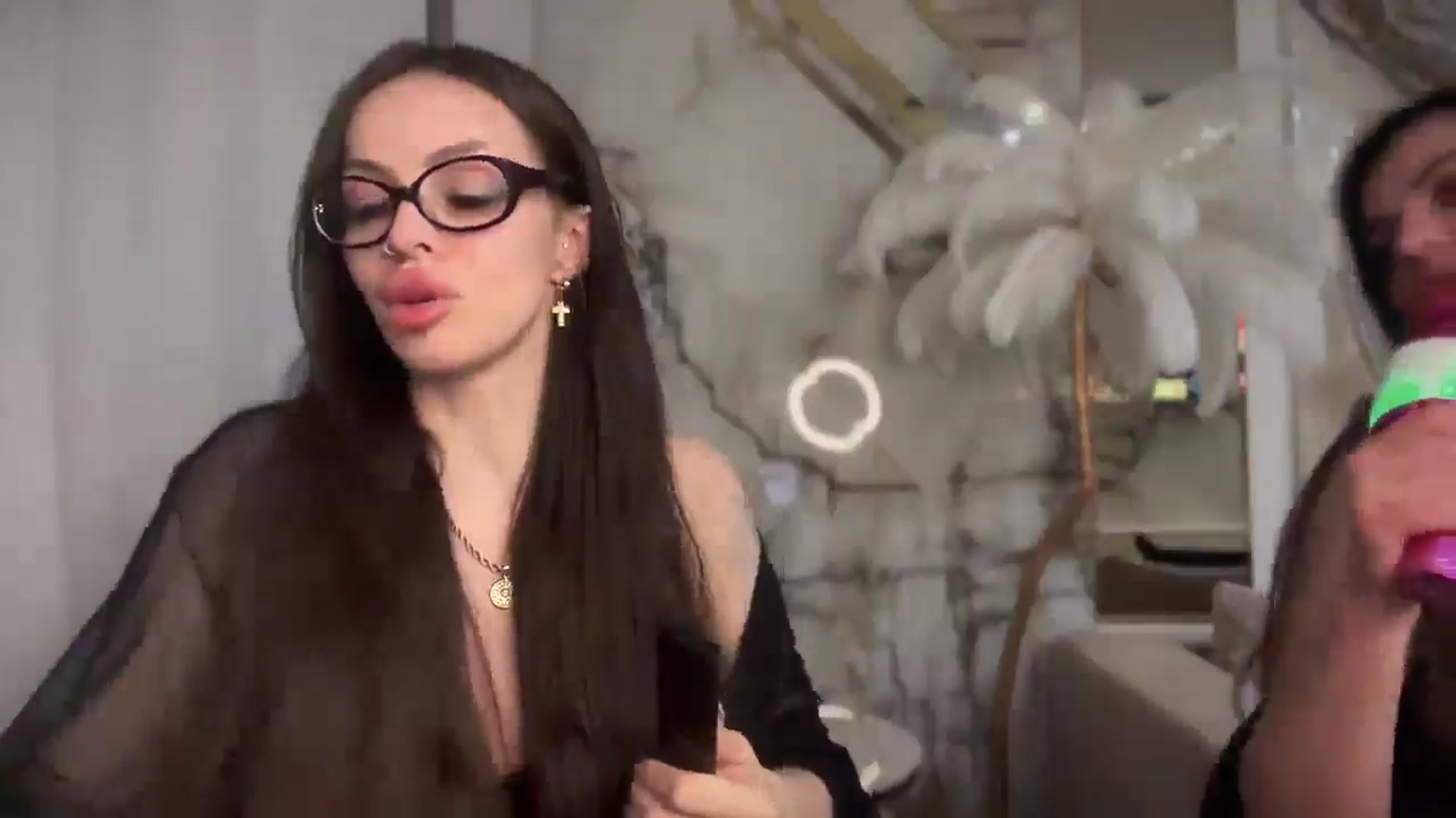 Gallery image thumbnail from UGLYGIRL_'s myfreecams stream on, 04/05/2025, 24:38 image 16 of 20