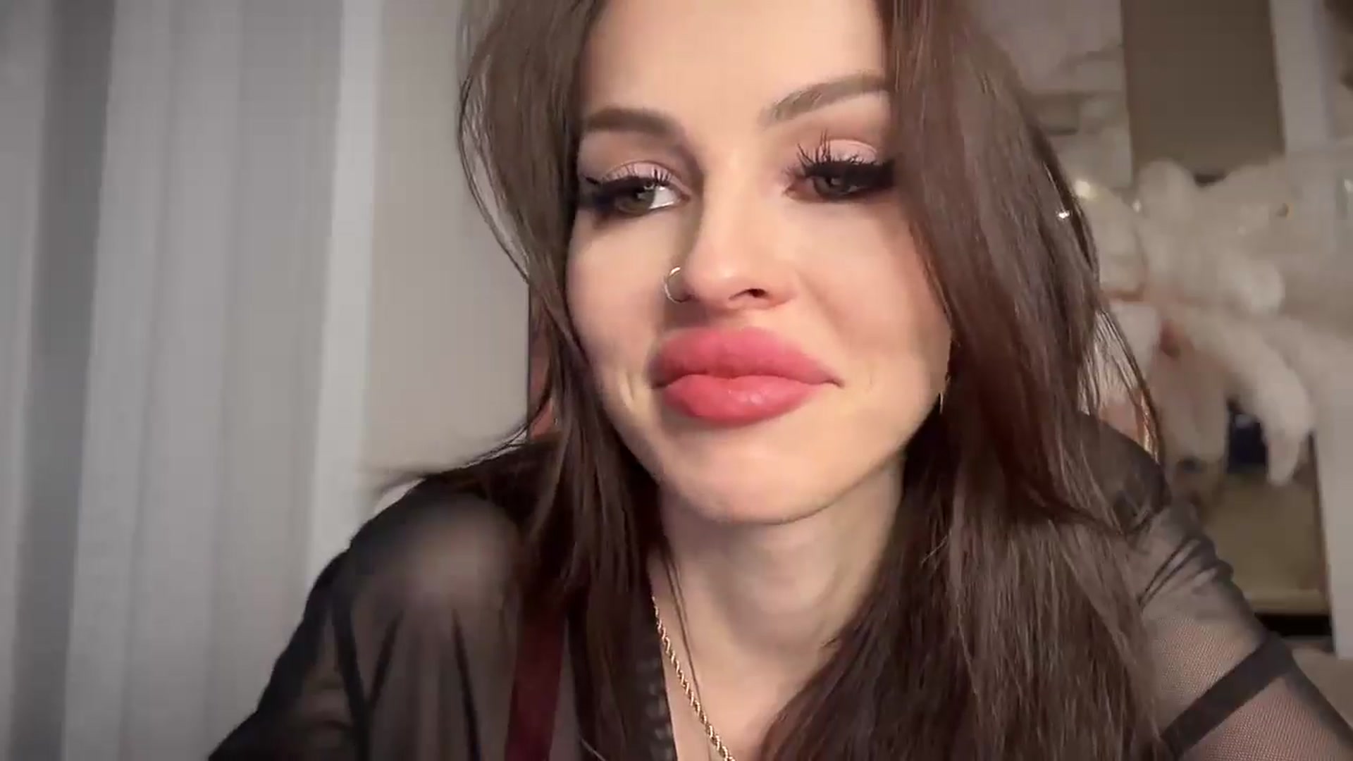 Gallery image thumbnail from UGLYGIRL_'s myfreecams stream on, 04/05/2025, 22:04 image 8 of 20