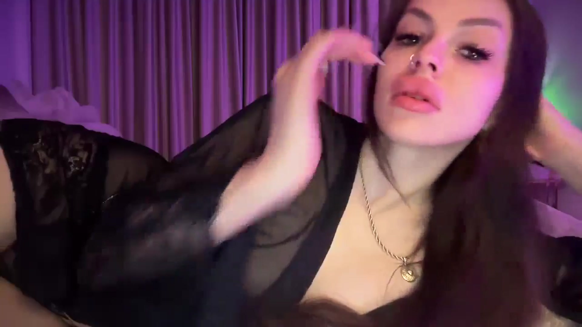 Gallery image thumbnail from UGLYGIRL_'s myfreecams stream on, 04/06/2025, 21:04 image 17 of 20