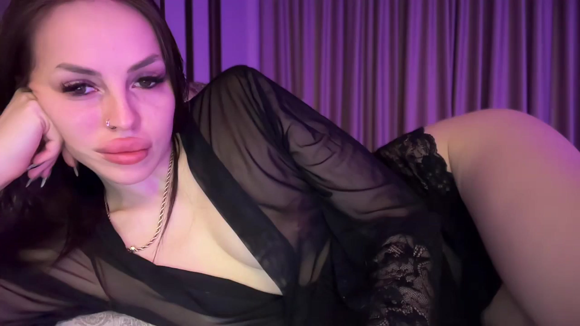 Gallery image thumbnail from UGLYGIRL_'s myfreecams stream on, 04/06/2025, 22:03 image 13 of 20
