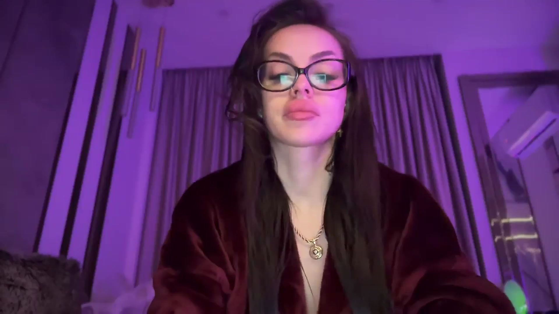 Gallery image thumbnail from UGLYGIRL_'s myfreecams stream on, 04/07/2025, 03:35 image 3 of 20