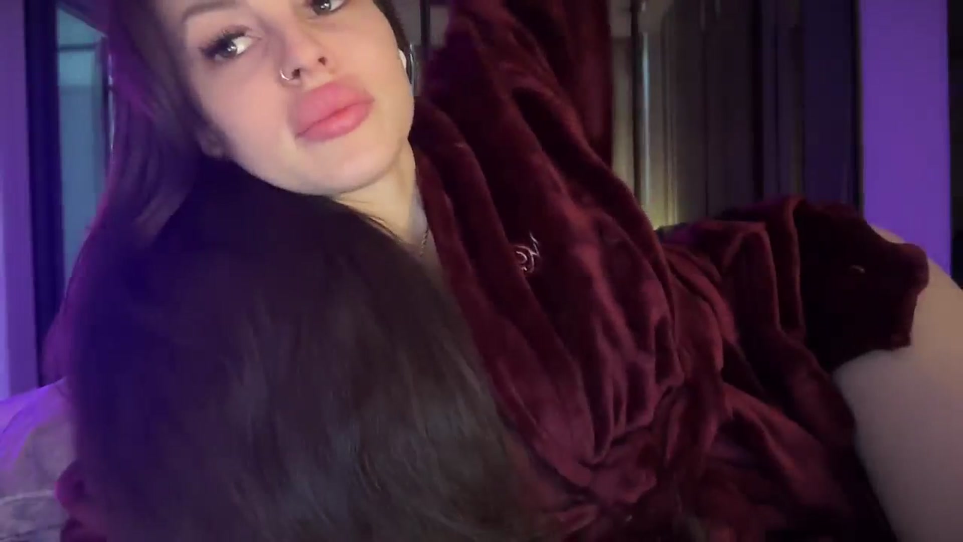 Gallery image thumbnail from UGLYGIRL_'s myfreecams stream on, 04/07/2025, 05:20 image 8 of 20