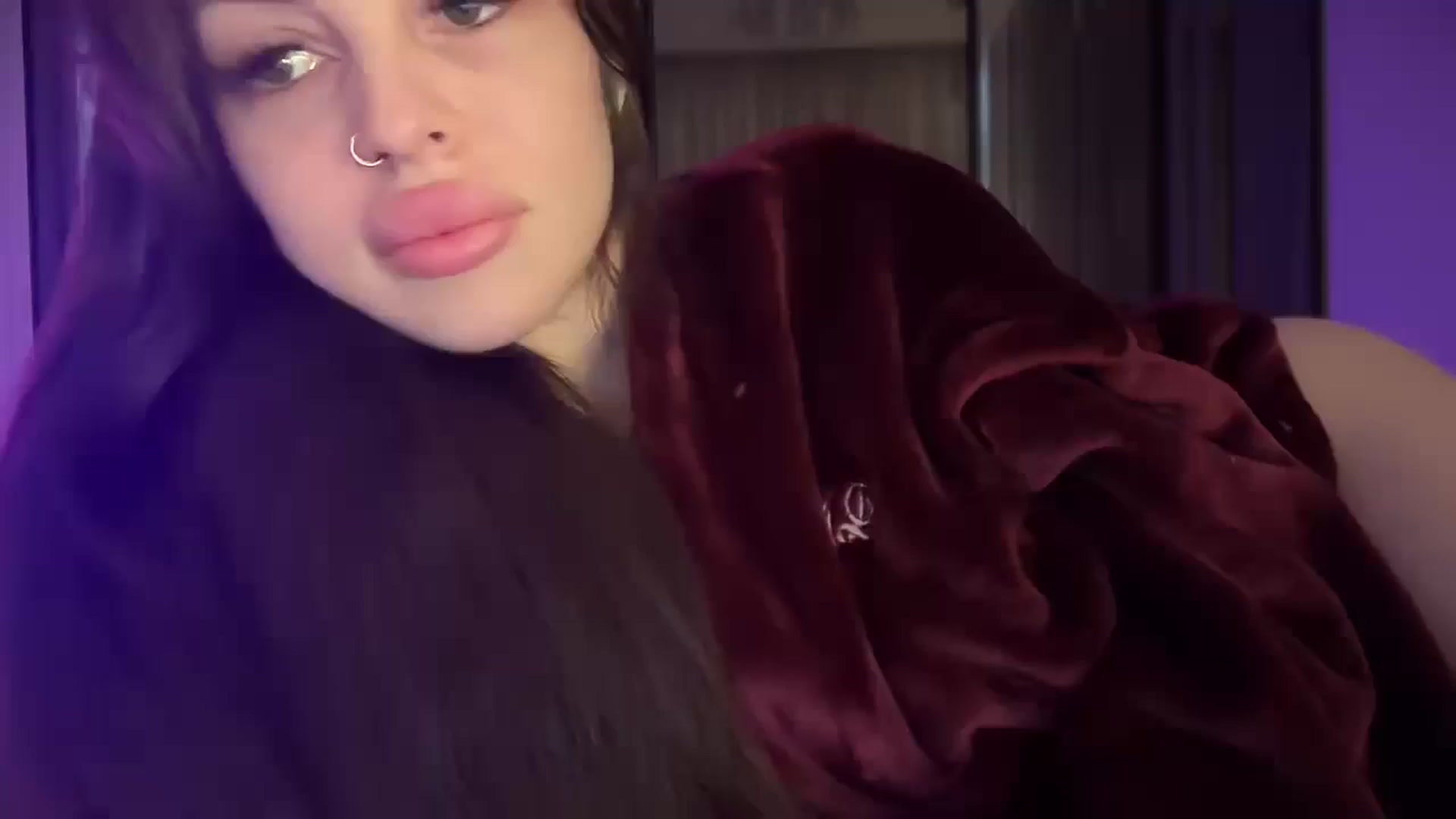 Gallery image thumbnail from UGLYGIRL_'s myfreecams stream on, 04/07/2025, 05:20 image 9 of 20