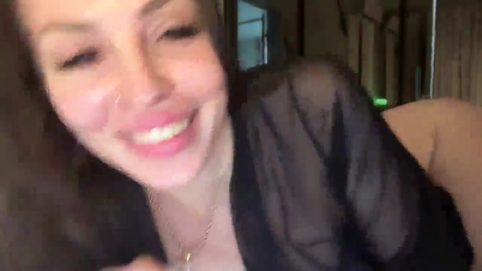 Gallery image thumbnail from UGLYGIRL_'s myfreecams stream on, 04/07/2025, 17:50 image 6 of 20