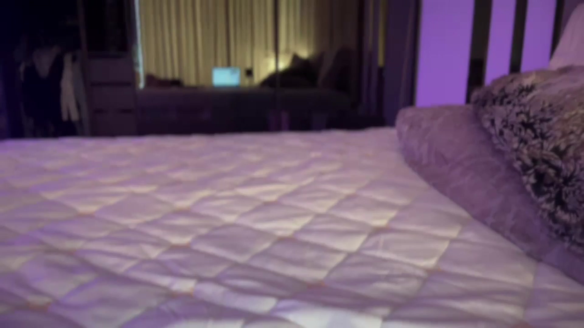 Gallery image thumbnail from UGLYGIRL_'s myfreecams stream on, 04/08/2025, 11:07 image 16 of 20