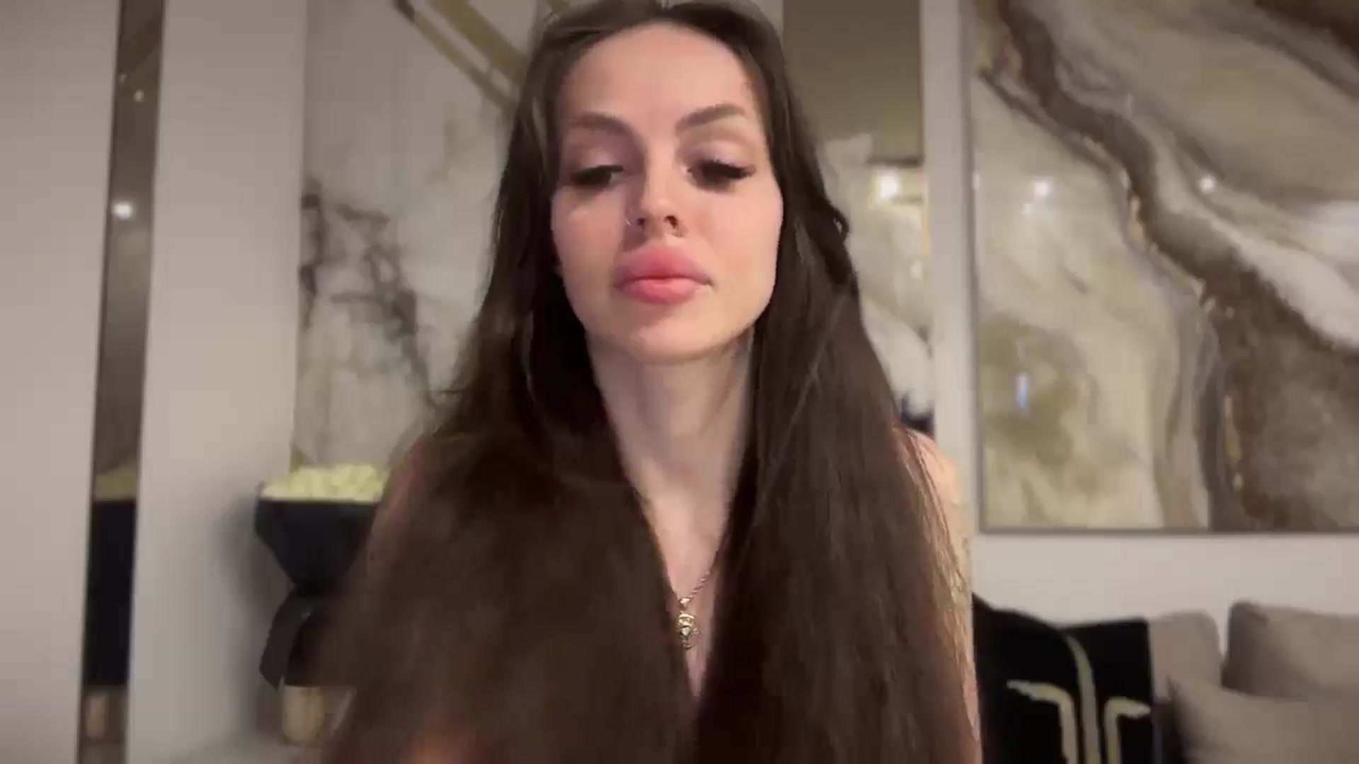 Gallery image thumbnail from UGLYGIRL_'s myfreecams stream on, 04/09/2025, 17:32 image 19 of 20