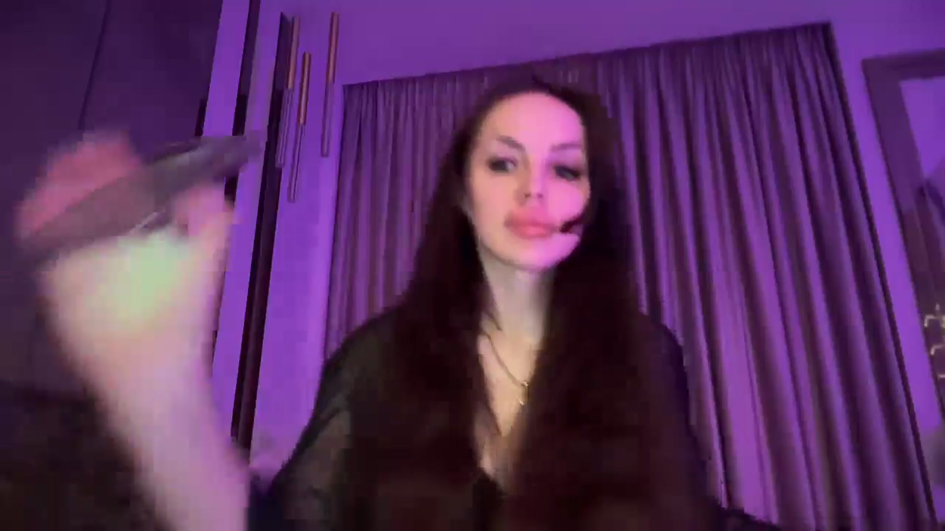 Gallery image thumbnail from UGLYGIRL_'s myfreecams stream on, 04/09/2025, 21:29 image 9 of 20