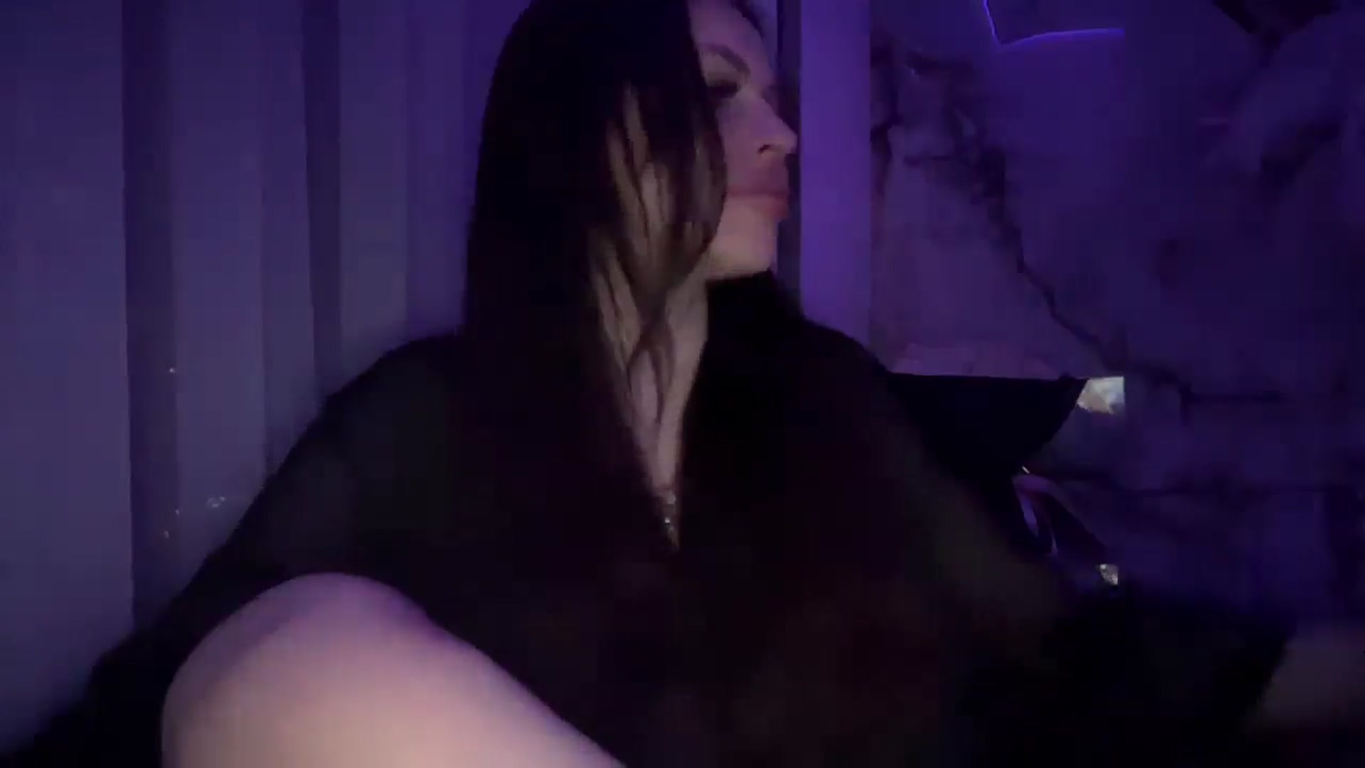 Gallery image thumbnail from UGLYGIRL_'s myfreecams stream on, 04/10/2025, 24:02 image 4 of 20