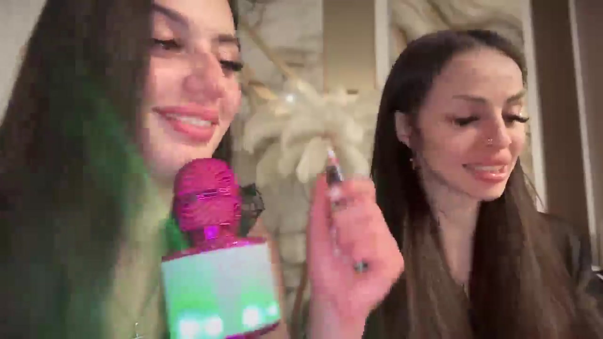 Gallery image thumbnail from UGLYGIRL_'s myfreecams stream on, 04/10/2025, 01:23 image 9 of 20
