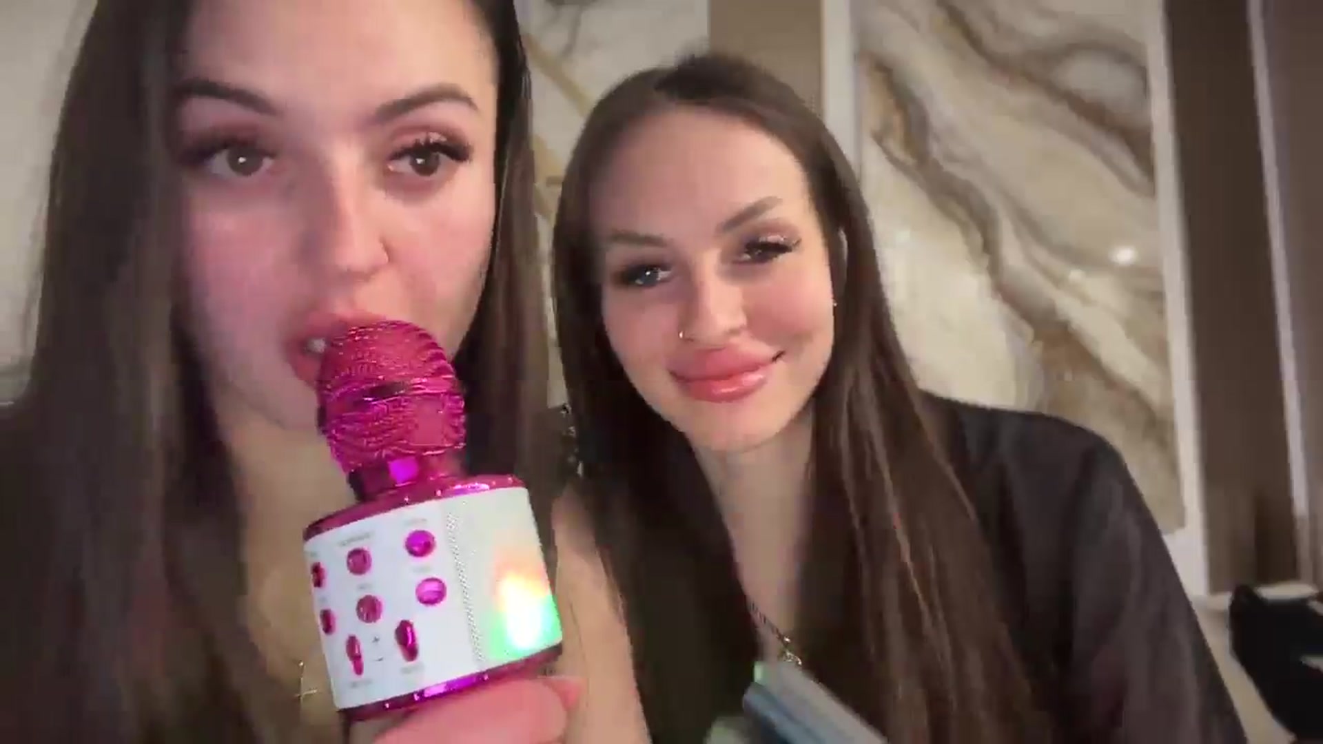 Gallery image thumbnail from UGLYGIRL_'s myfreecams stream on, 04/10/2025, 01:23 image 5 of 20