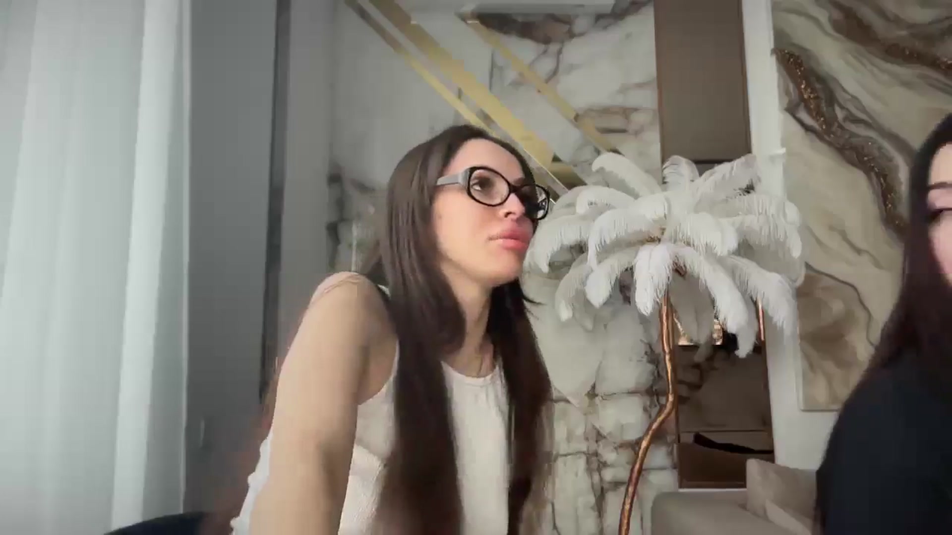 Gallery image thumbnail from UGLYGIRL_'s myfreecams stream on, 04/10/2025, 06:24 image 15 of 20
