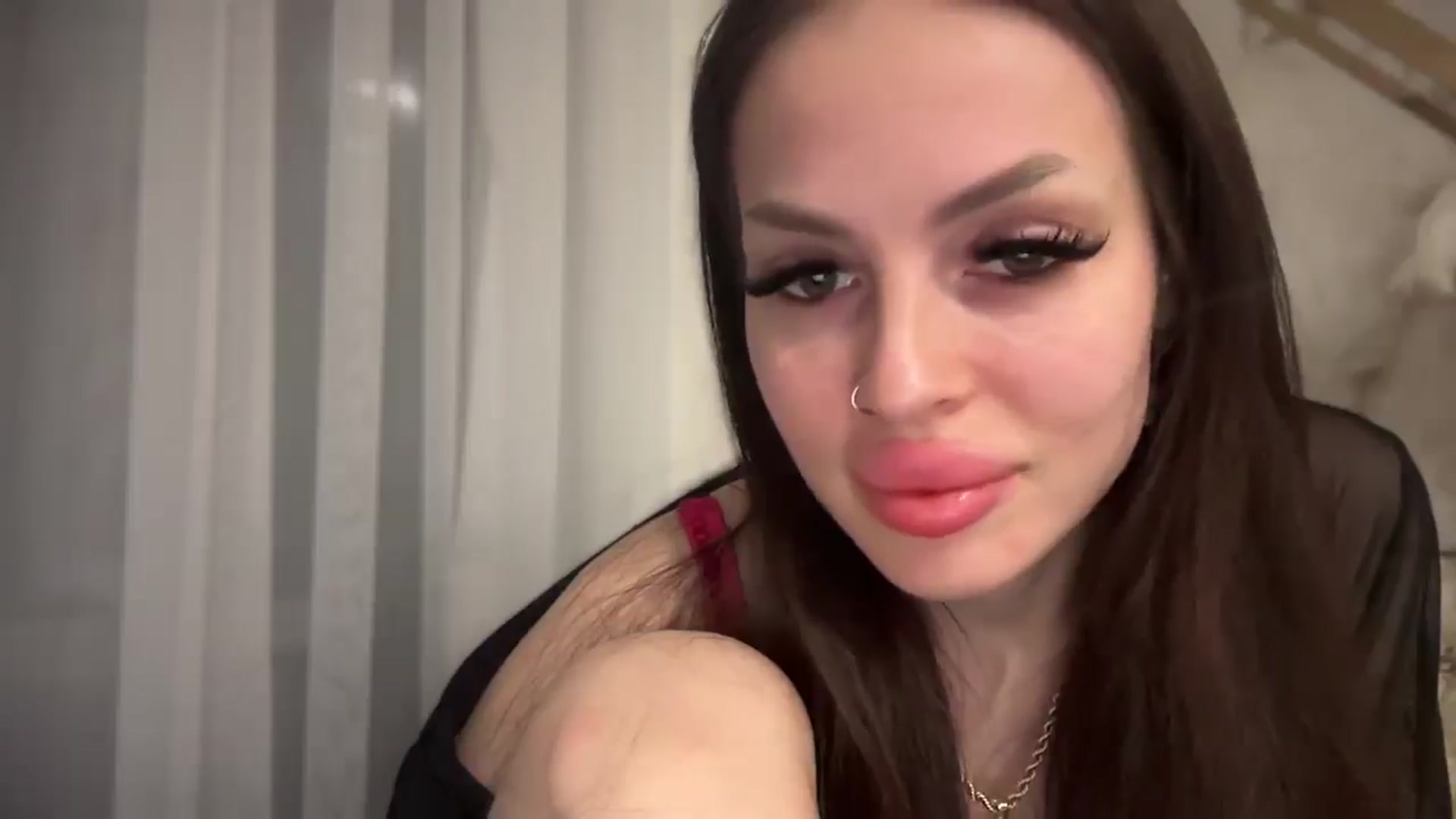 Gallery image thumbnail from UGLYGIRL_'s myfreecams stream on, 04/10/2025, 23:18 image 17 of 20