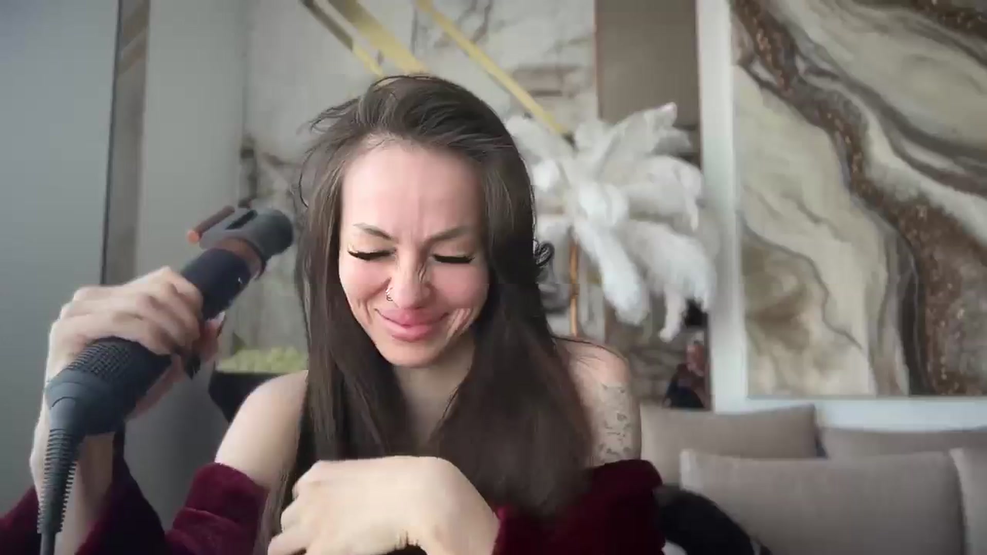 Gallery image thumbnail from UGLYGIRL_'s myfreecams stream on, 04/11/2025, 09:59 image 11 of 20