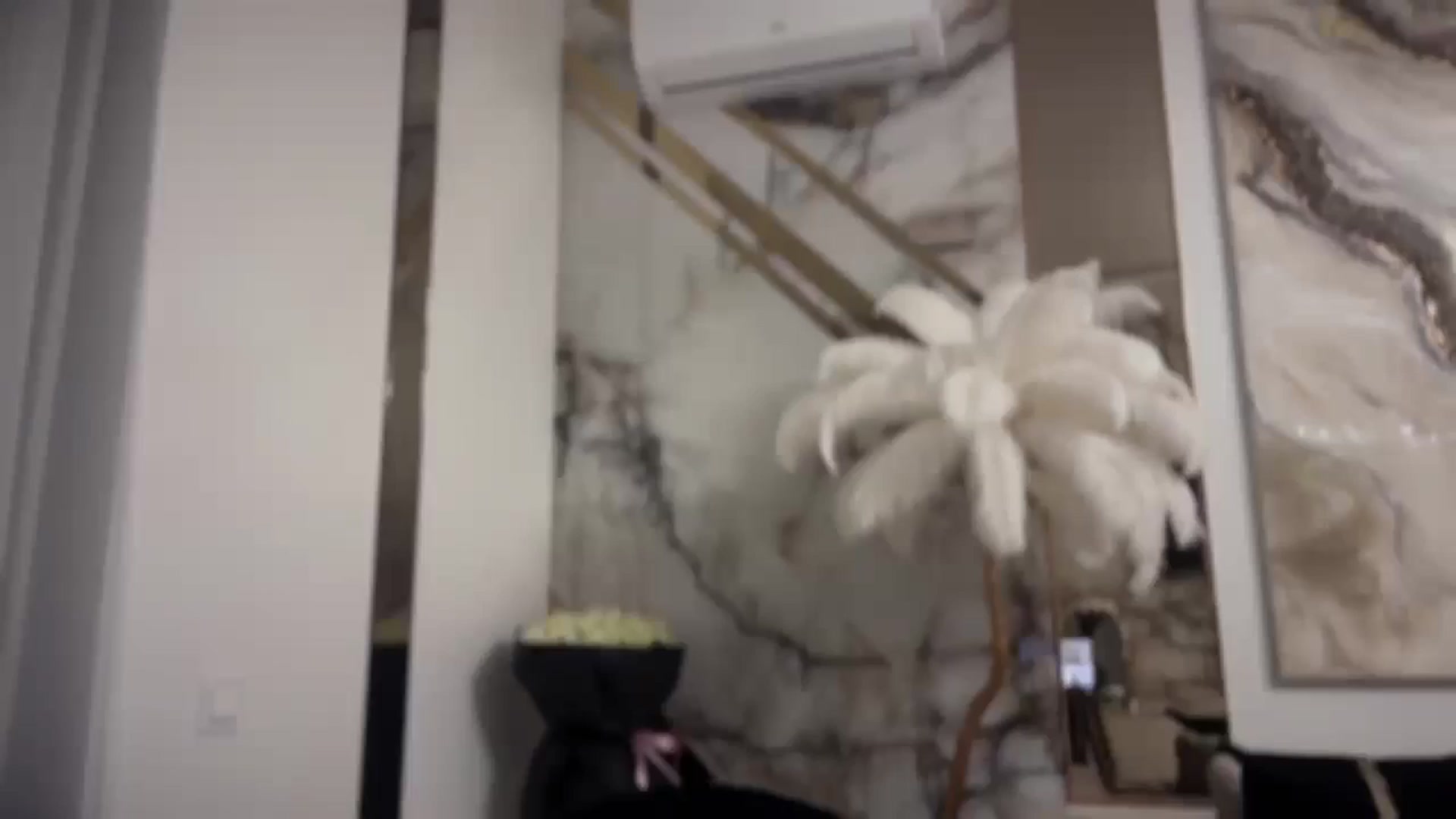 Gallery image thumbnail from UGLYGIRL_'s myfreecams stream on, 04/12/2025, 20:00 image 19 of 20