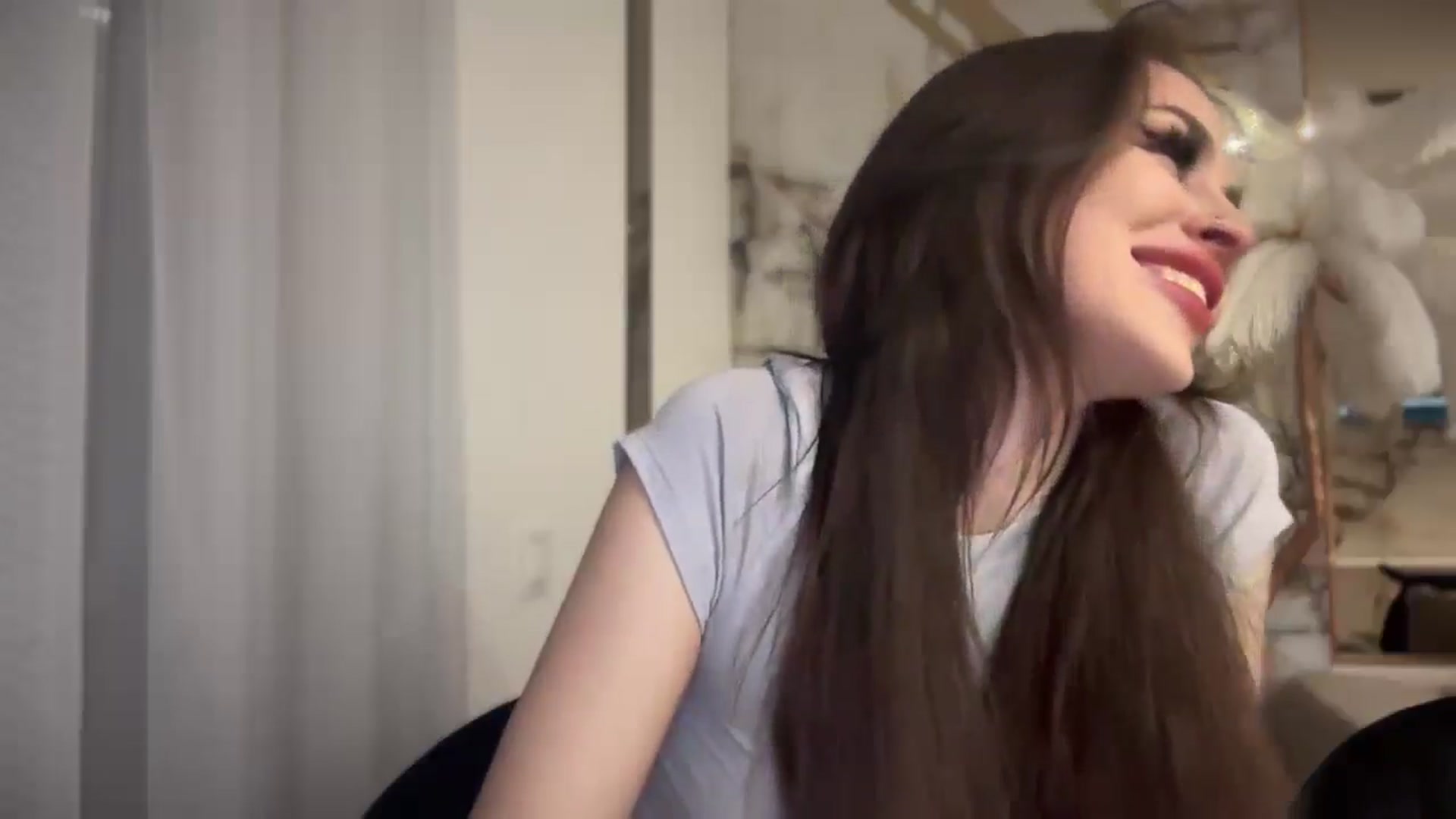 Gallery image thumbnail from UGLYGIRL_'s myfreecams stream on, 04/13/2025, 02:30 image 16 of 20