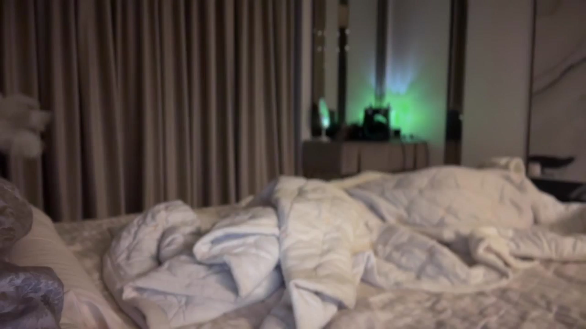 Gallery image thumbnail from UGLYGIRL_'s myfreecams stream on, 04/13/2025, 22:38 image 18 of 20