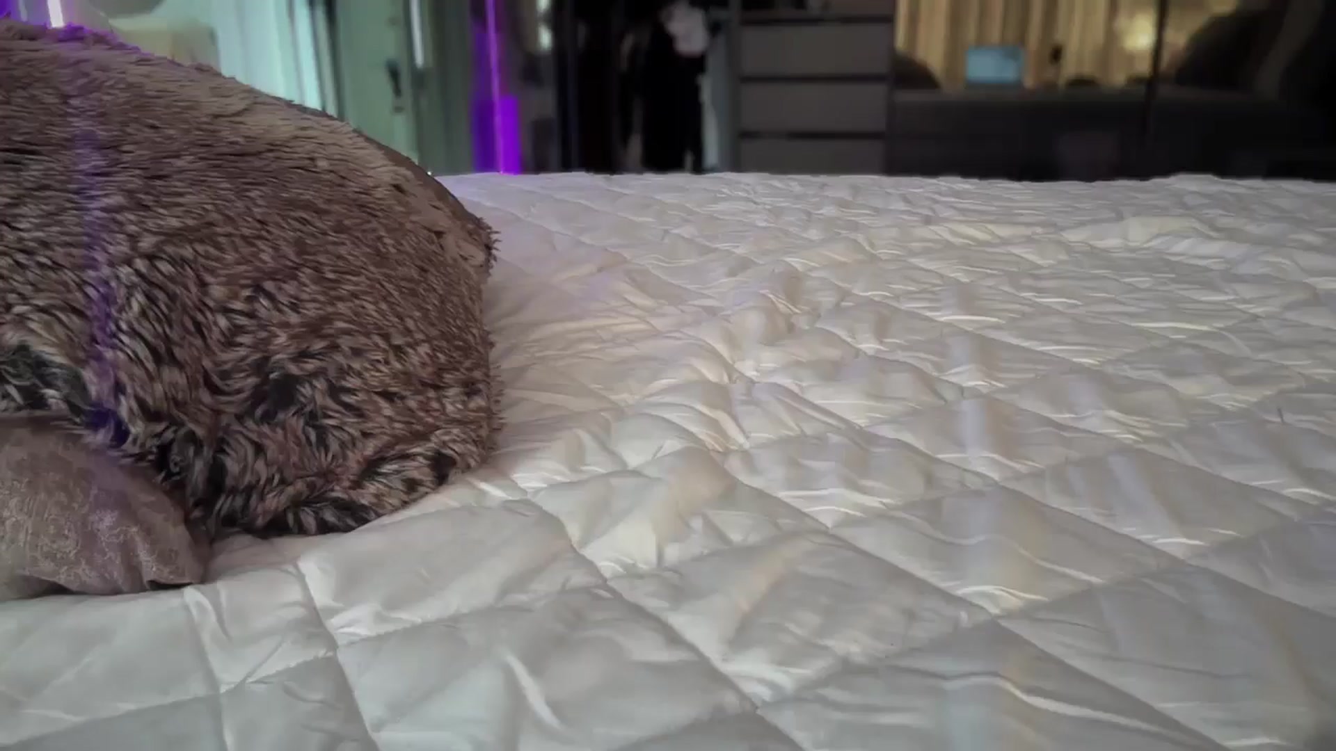 Gallery image thumbnail from UGLYGIRL_'s myfreecams stream on, 04/15/2025, 05:50 image 17 of 20