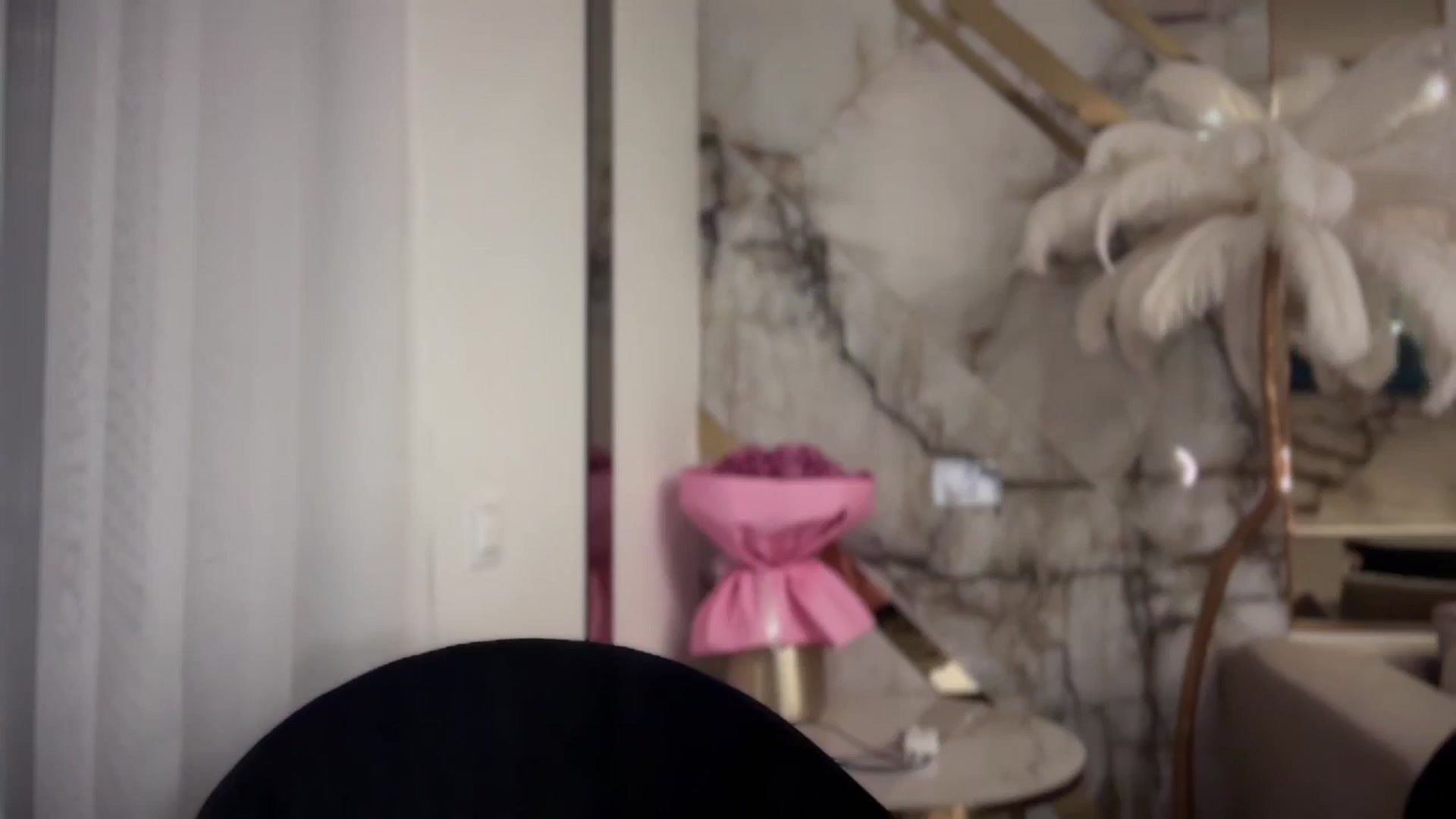 Gallery image thumbnail from UGLYGIRL_'s myfreecams stream on, 04/18/2025, 23:47 image 4 of 20