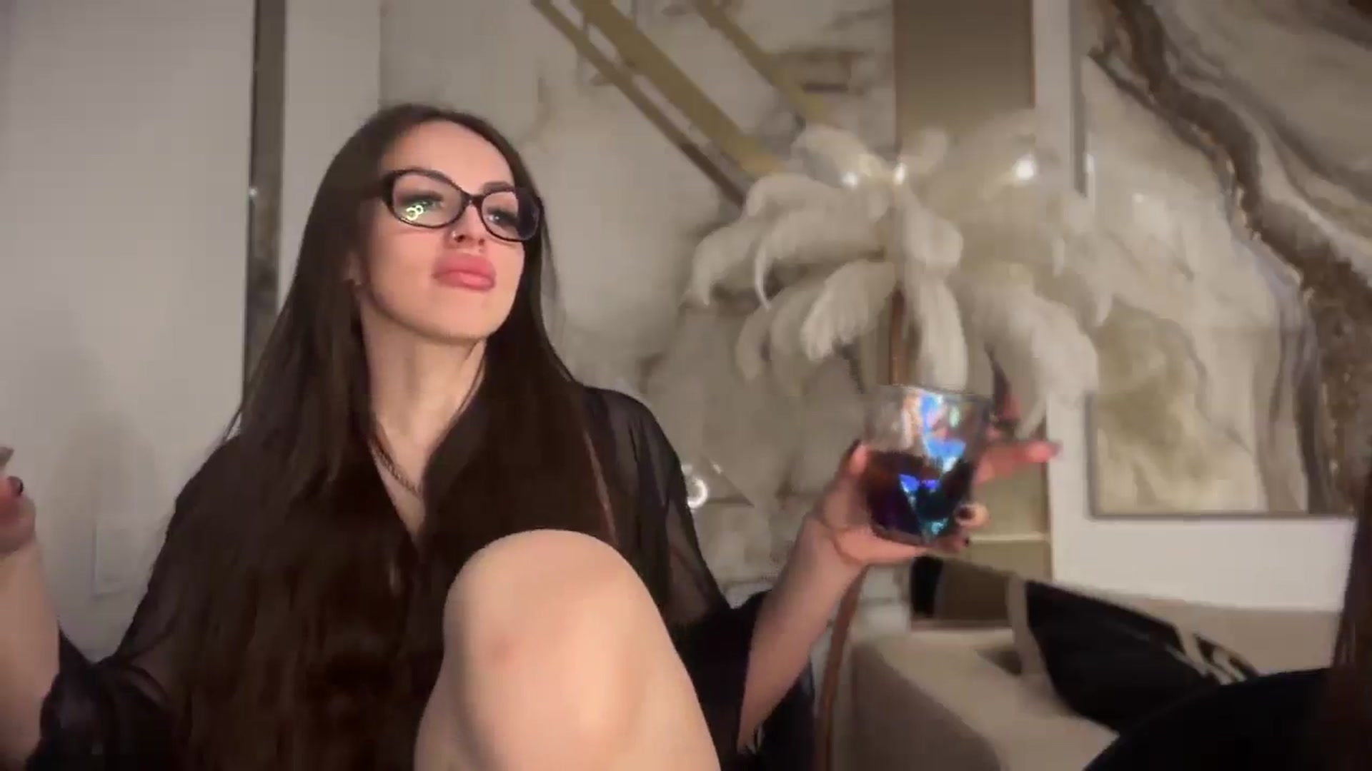 Gallery image thumbnail from UGLYGIRL_'s myfreecams stream on, 04/19/2025, 22:59 image 12 of 20
