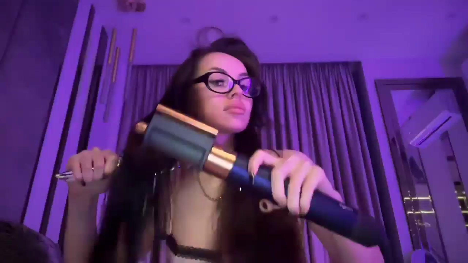 Gallery image thumbnail from UGLYGIRL_'s myfreecams stream on, 04/22/2025, 02:14 image 1 of 20