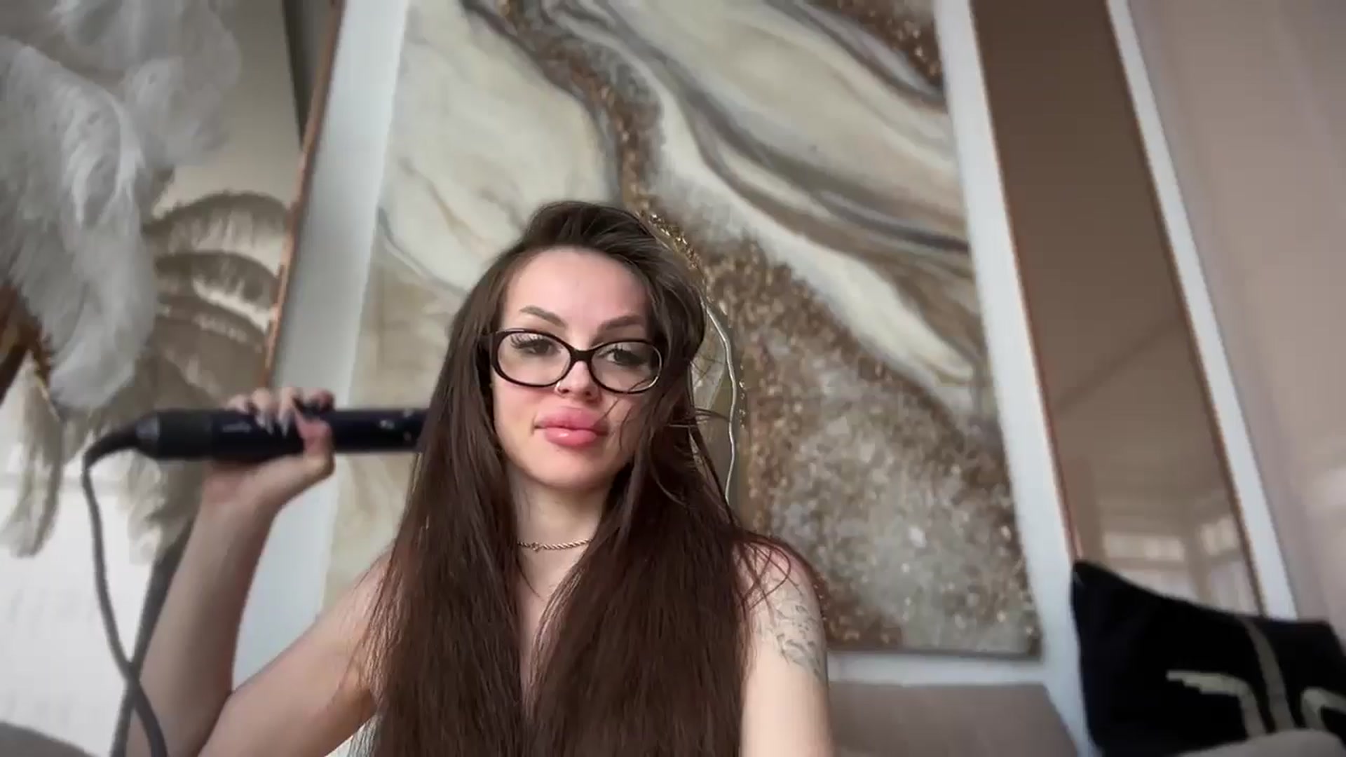Gallery image thumbnail from UGLYGIRL_'s myfreecams stream on, 04/26/2025, 10:11 image 5 of 20