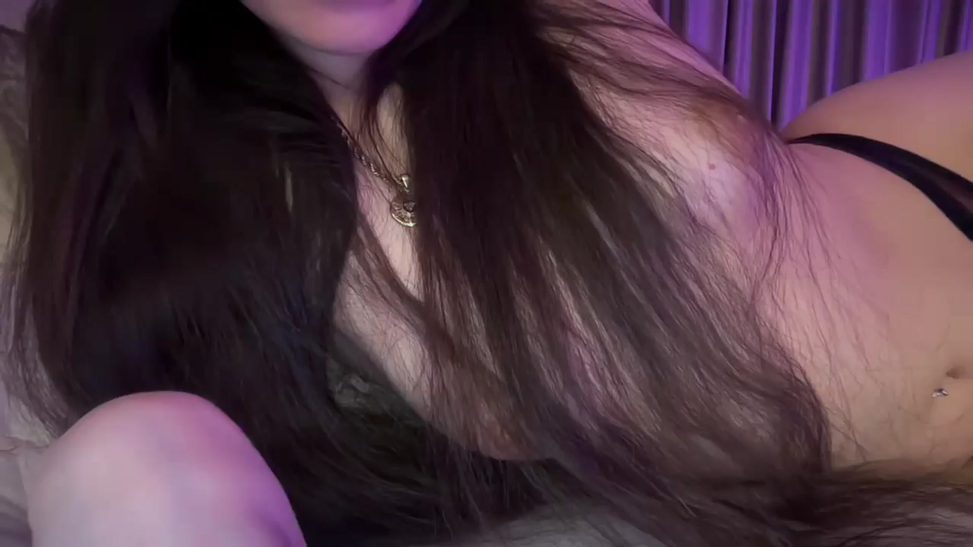 Gallery image thumbnail from UGLYGIRL_'s myfreecams stream on, 04/28/2025, 24:01 image 10 of 20