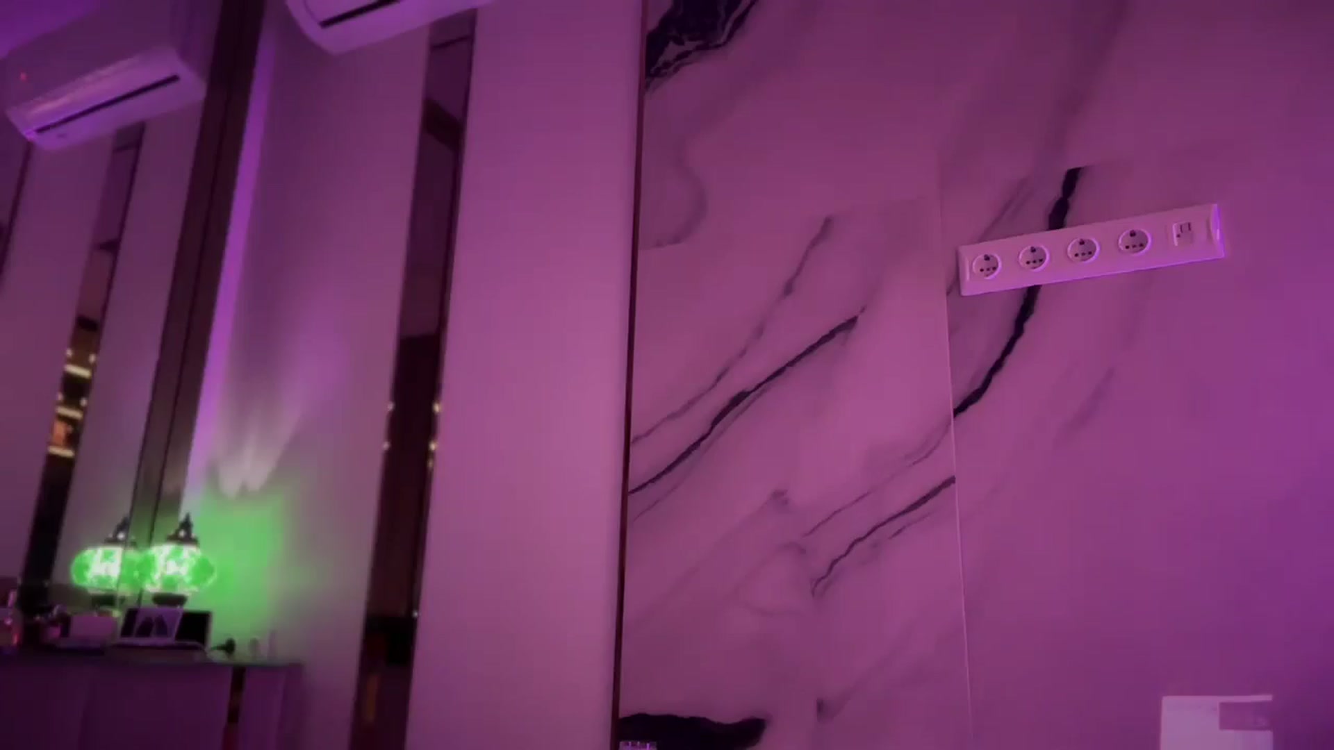 Gallery image thumbnail from UGLYGIRL_'s myfreecams stream on, 04/30/2025, 02:39 image 2 of 20