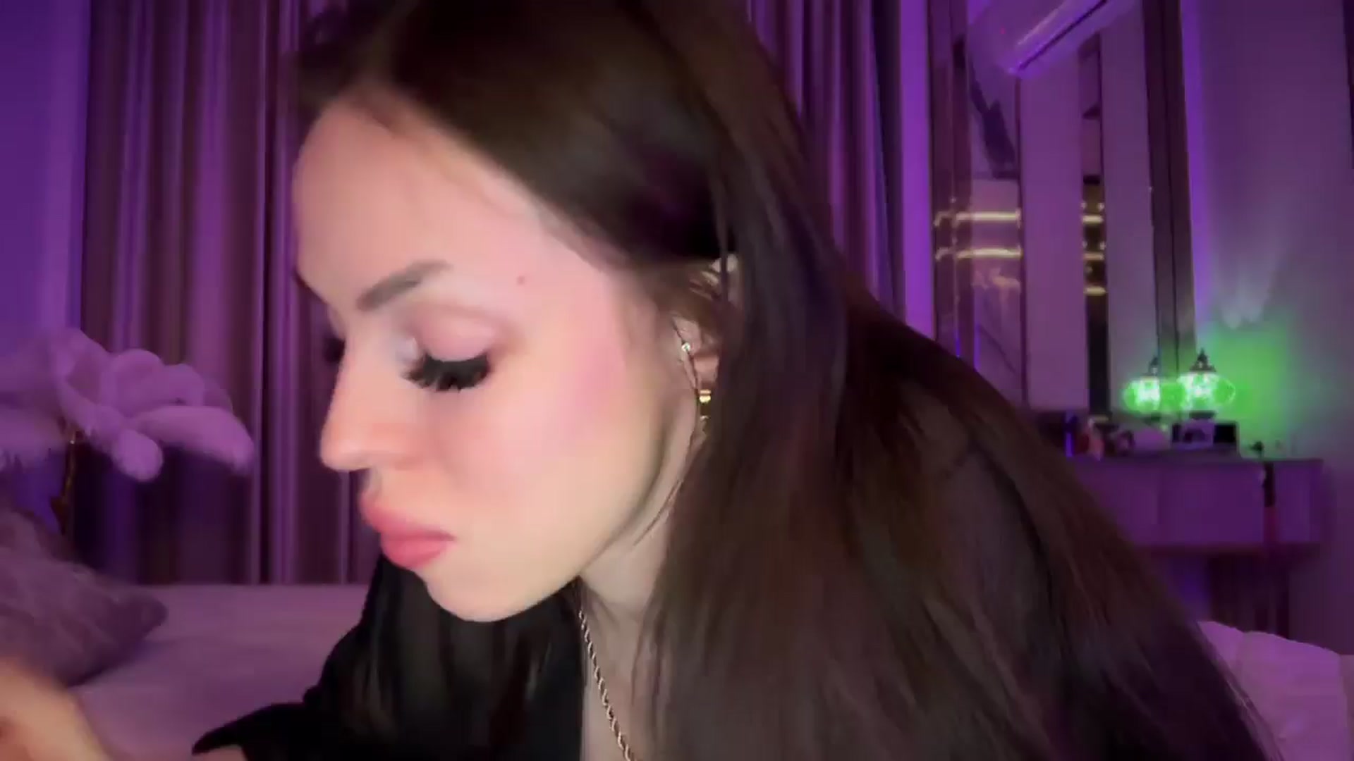 Gallery image thumbnail from UGLYGIRL_'s myfreecams stream on, 05/03/2025, 01:45 image 7 of 20