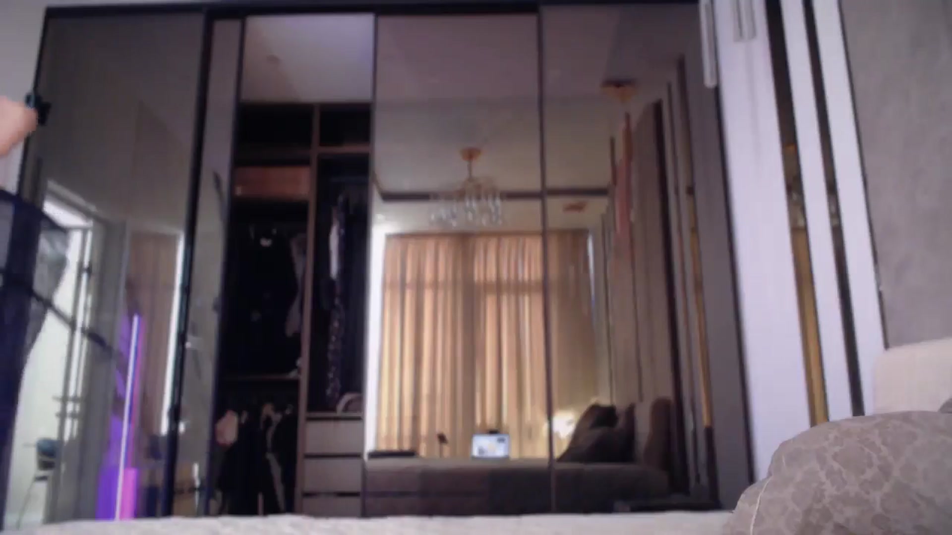 Gallery image thumbnail from UGLYGIRL_'s myfreecams stream on, 05/03/2025, 03:29 image 19 of 20