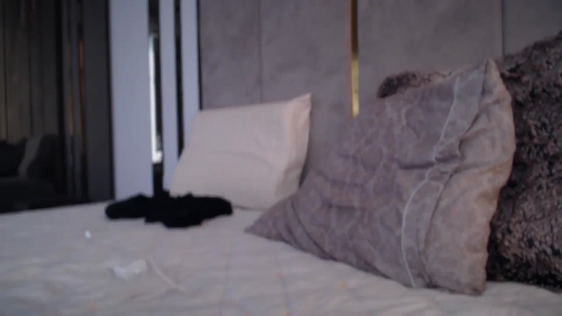 Gallery image thumbnail from UGLYGIRL_'s myfreecams stream on, 05/03/2025, 06:40 image 2 of 20