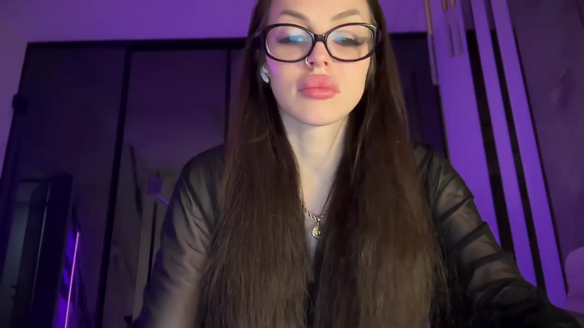 Gallery image thumbnail from UGLYGIRL_'s myfreecams stream on, 05/04/2025, 21:58 image 1 of 20