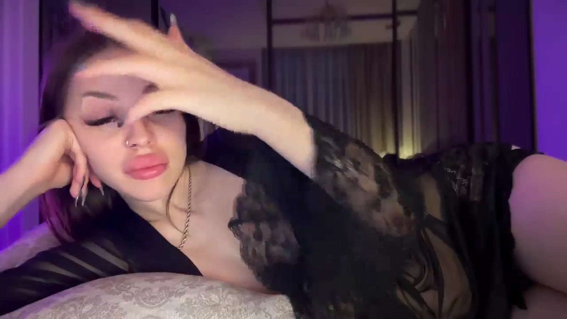 Gallery image thumbnail from UGLYGIRL_'s myfreecams stream on, 05/05/2025, 02:26 image 13 of 20