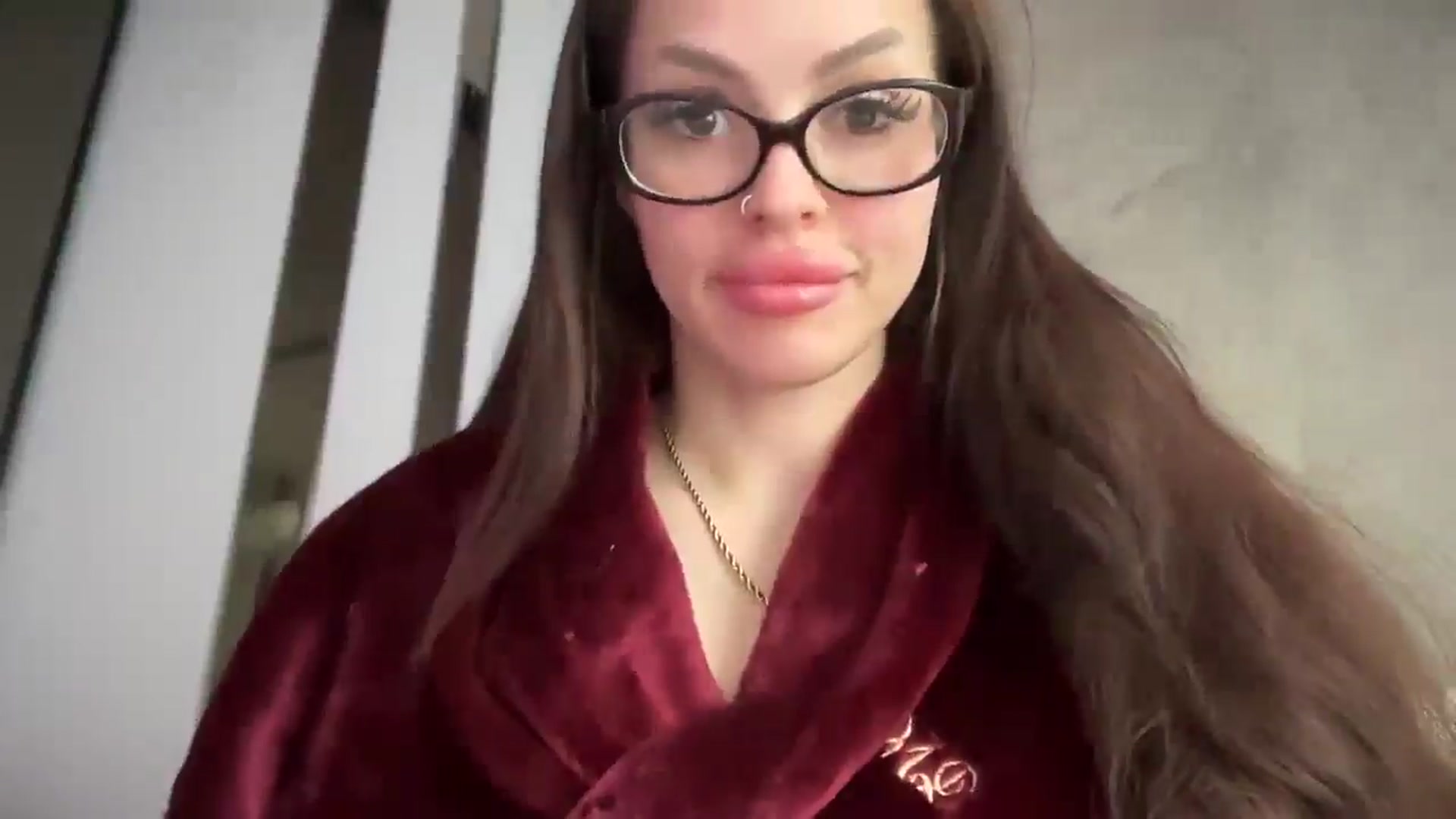 Gallery image thumbnail from UGLYGIRL_'s myfreecams stream on, 05/05/2025, 10:14 image 17 of 20