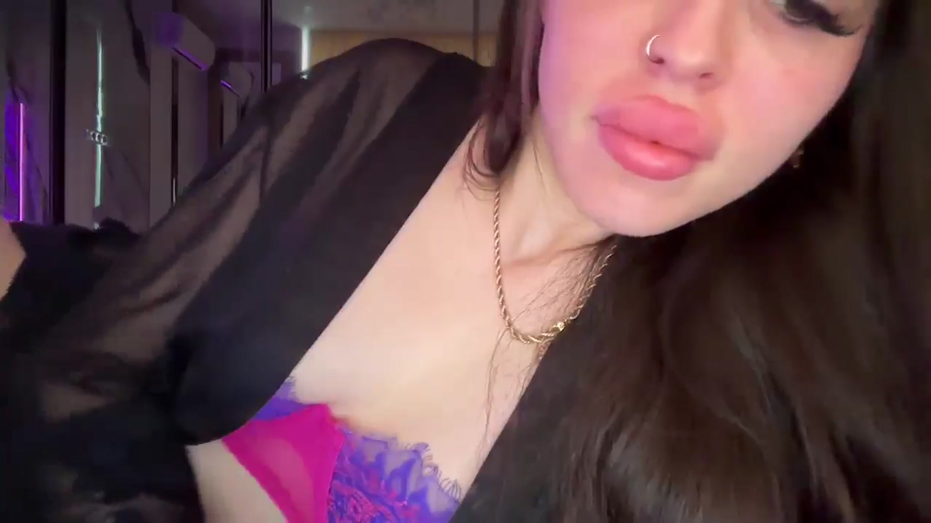 Gallery image thumbnail from UGLYGIRL_'s myfreecams stream on, 05/05/2025, 10:14 image 13 of 20