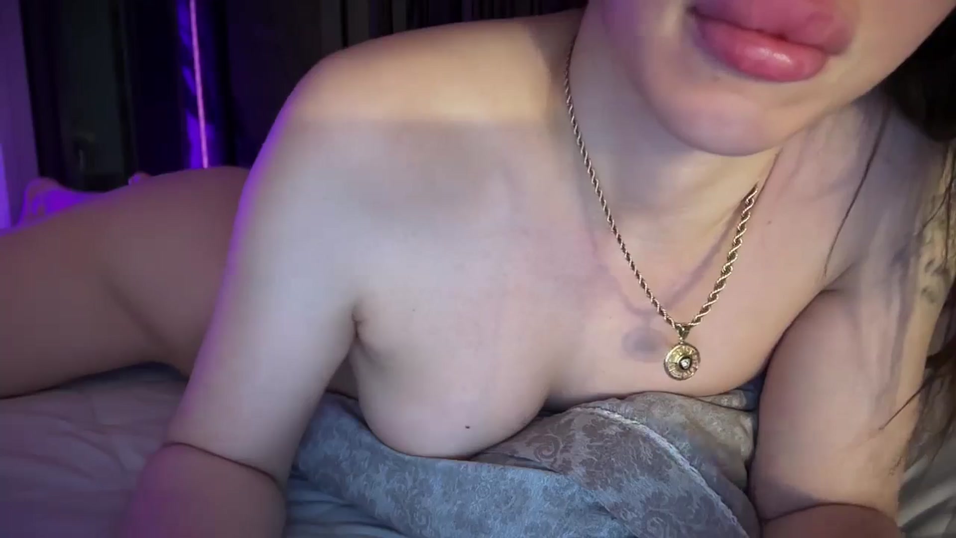 Gallery image thumbnail from UGLYGIRL_'s myfreecams stream on, 05/06/2025, 02:25 image 12 of 20