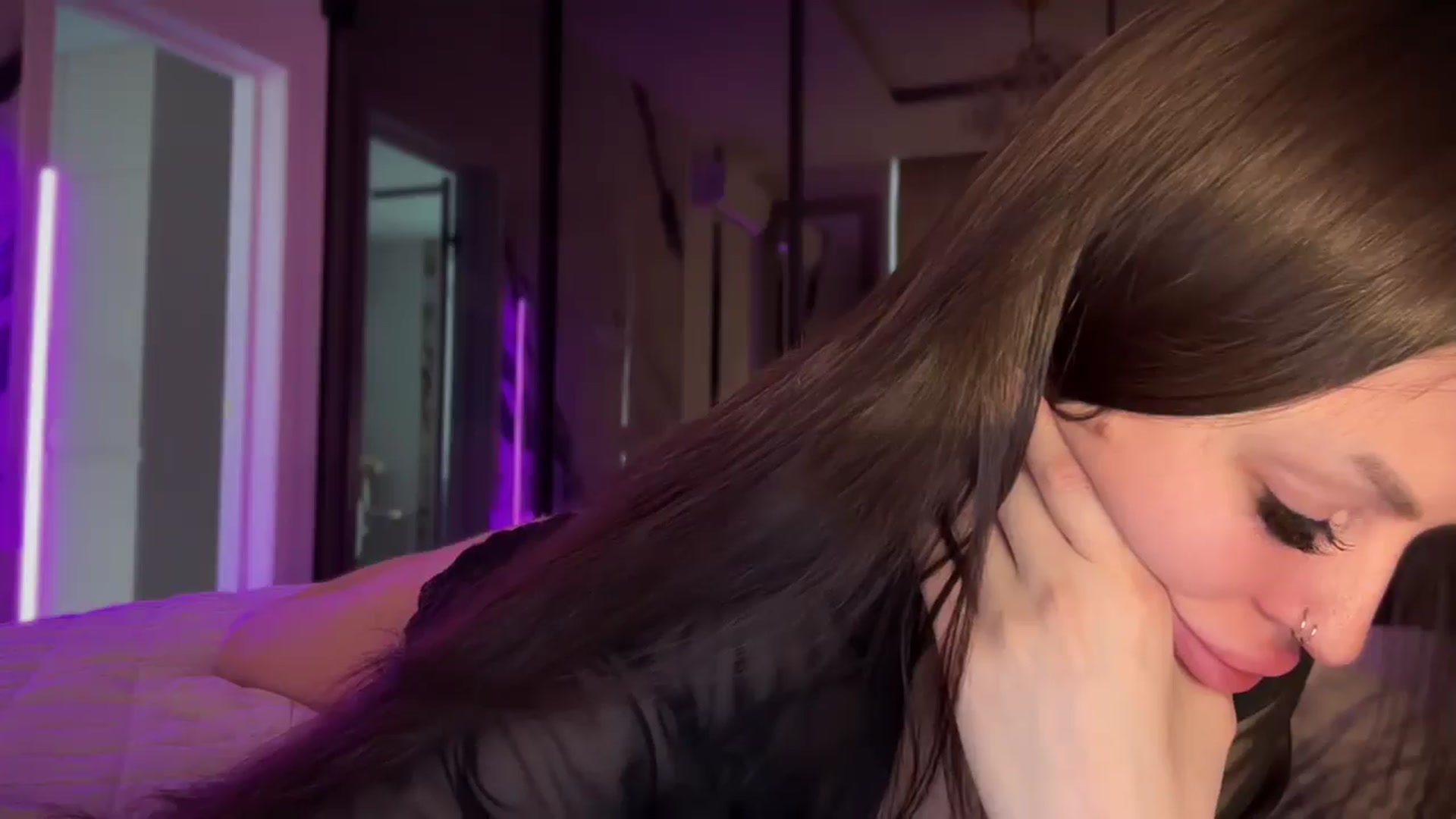 Gallery image thumbnail from UGLYGIRL_'s myfreecams stream on, 05/06/2025, 04:14 image 10 of 20