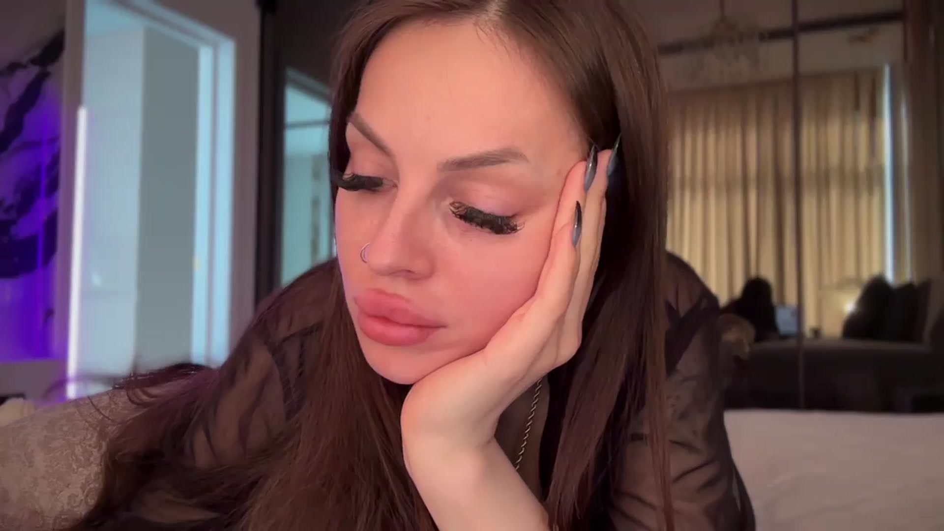 Gallery image thumbnail from UGLYGIRL_'s myfreecams stream on, 05/06/2025, 07:30 image 11 of 20