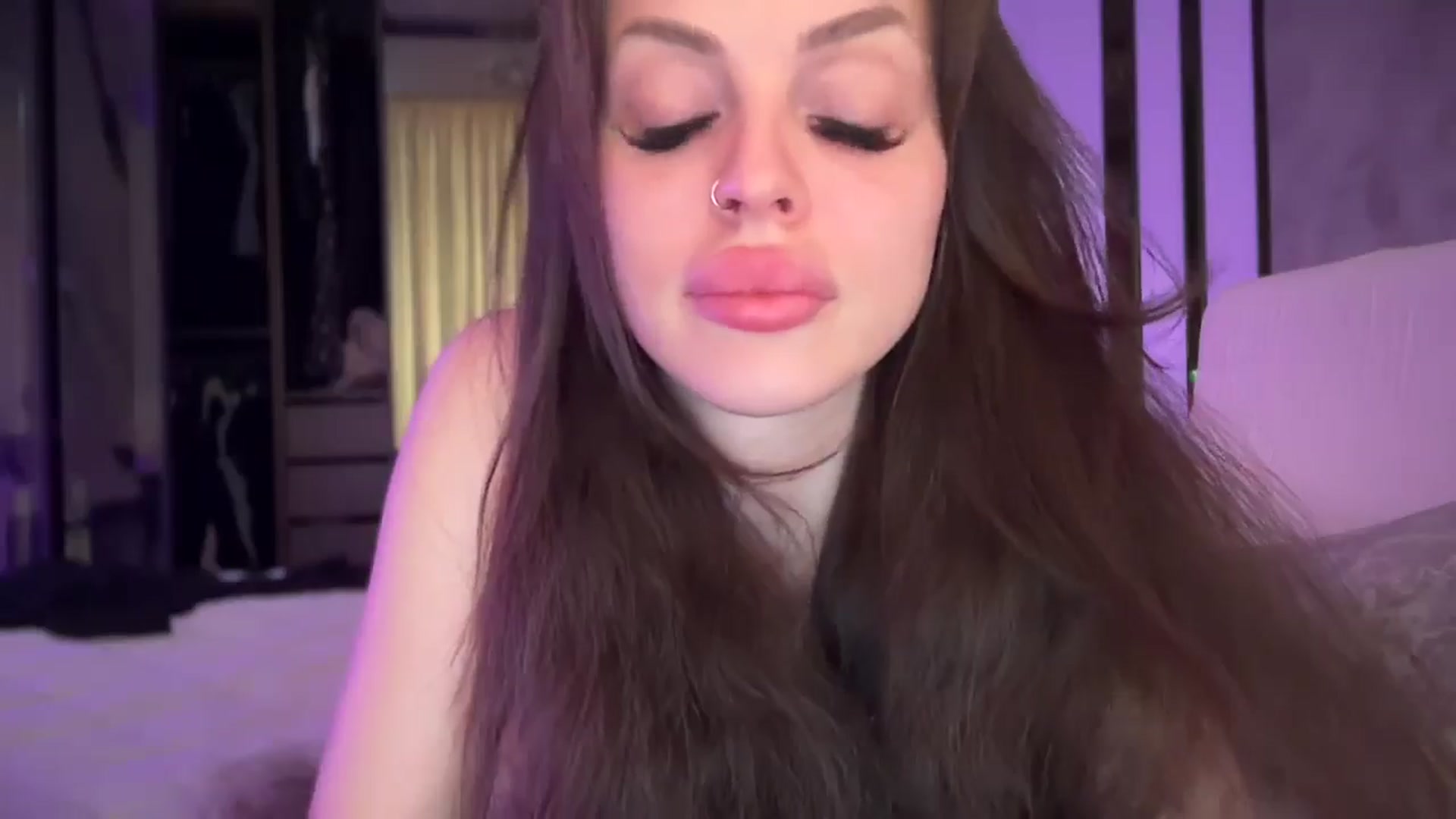 Gallery image thumbnail from UGLYGIRL_'s myfreecams stream on, 05/07/2025, 16:24 image 8 of 20