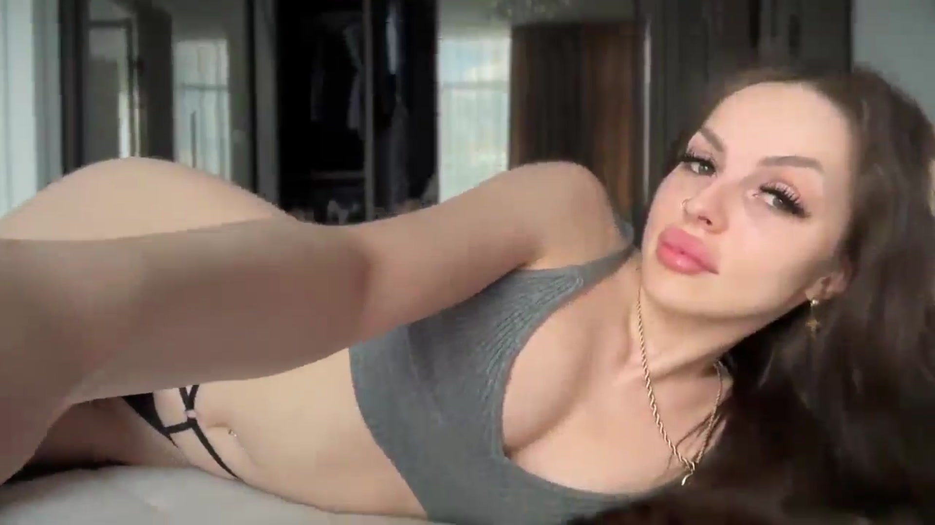 Gallery image thumbnail from UGLYGIRL_'s myfreecams stream on, 05/08/2025, 15:25 image 6 of 20
